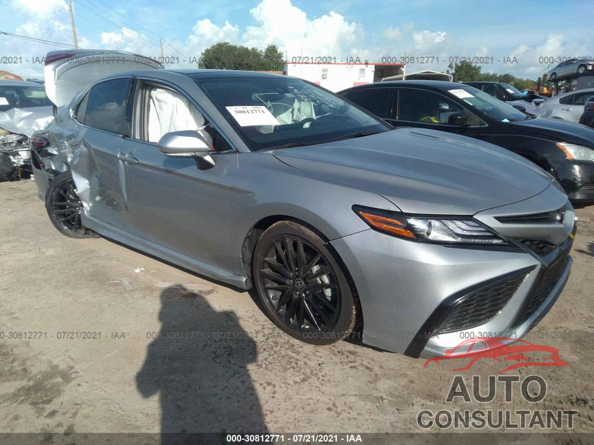 TOYOTA CAMRY 2021 - 4T1K61AK3MU432153