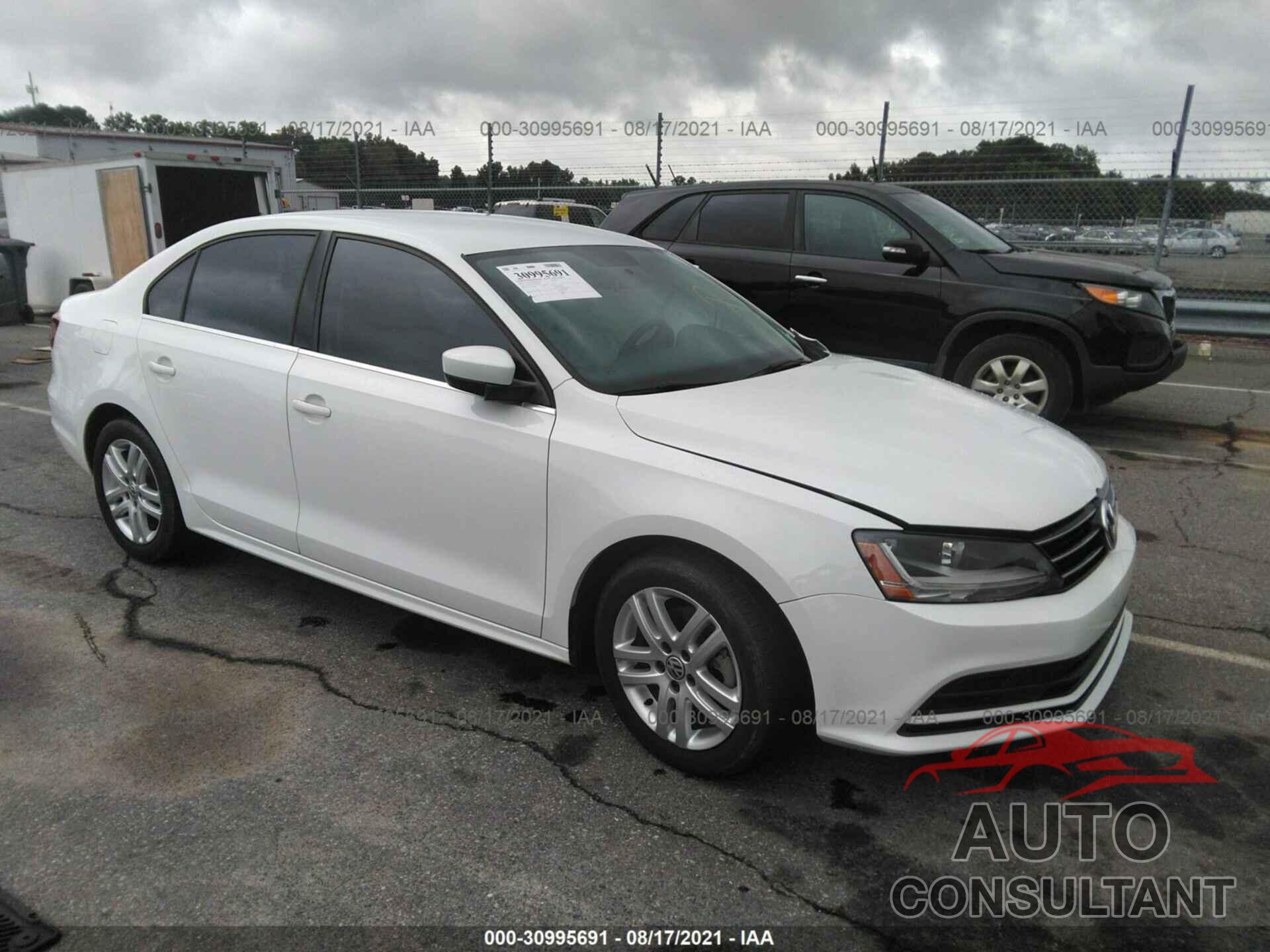 VOLKSWAGEN JETTA 2017 - 3VW2B7AJ5HM321752