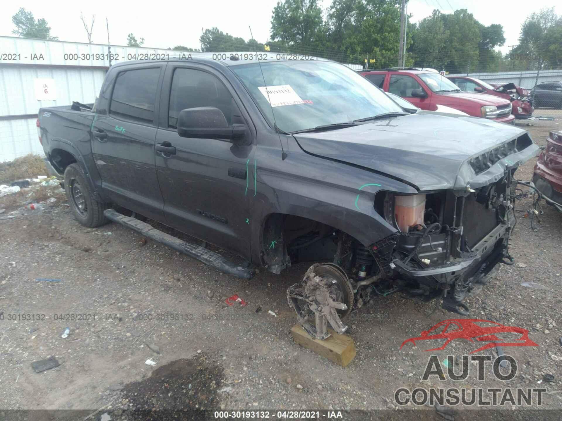 TOYOTA TUNDRA 4WD 2019 - 5TFDY5F16KX804238