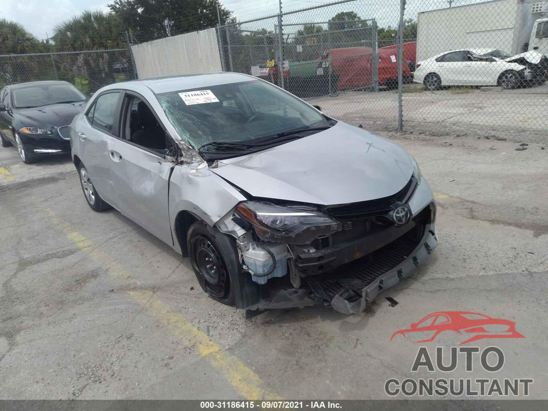 TOYOTA COROLLA 2017 - 5YFBURHE7HP582813