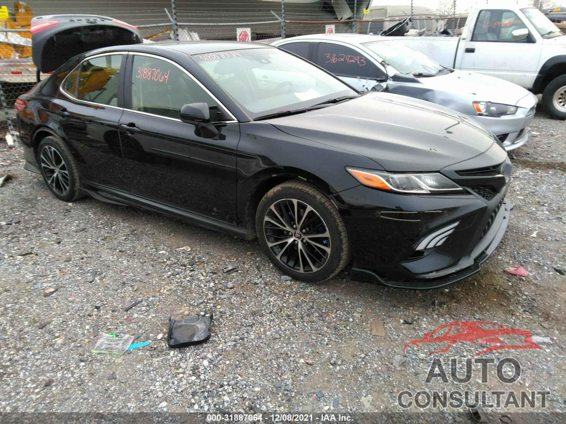 TOYOTA CAMRY 2018 - JTNB11HK3J3038139
