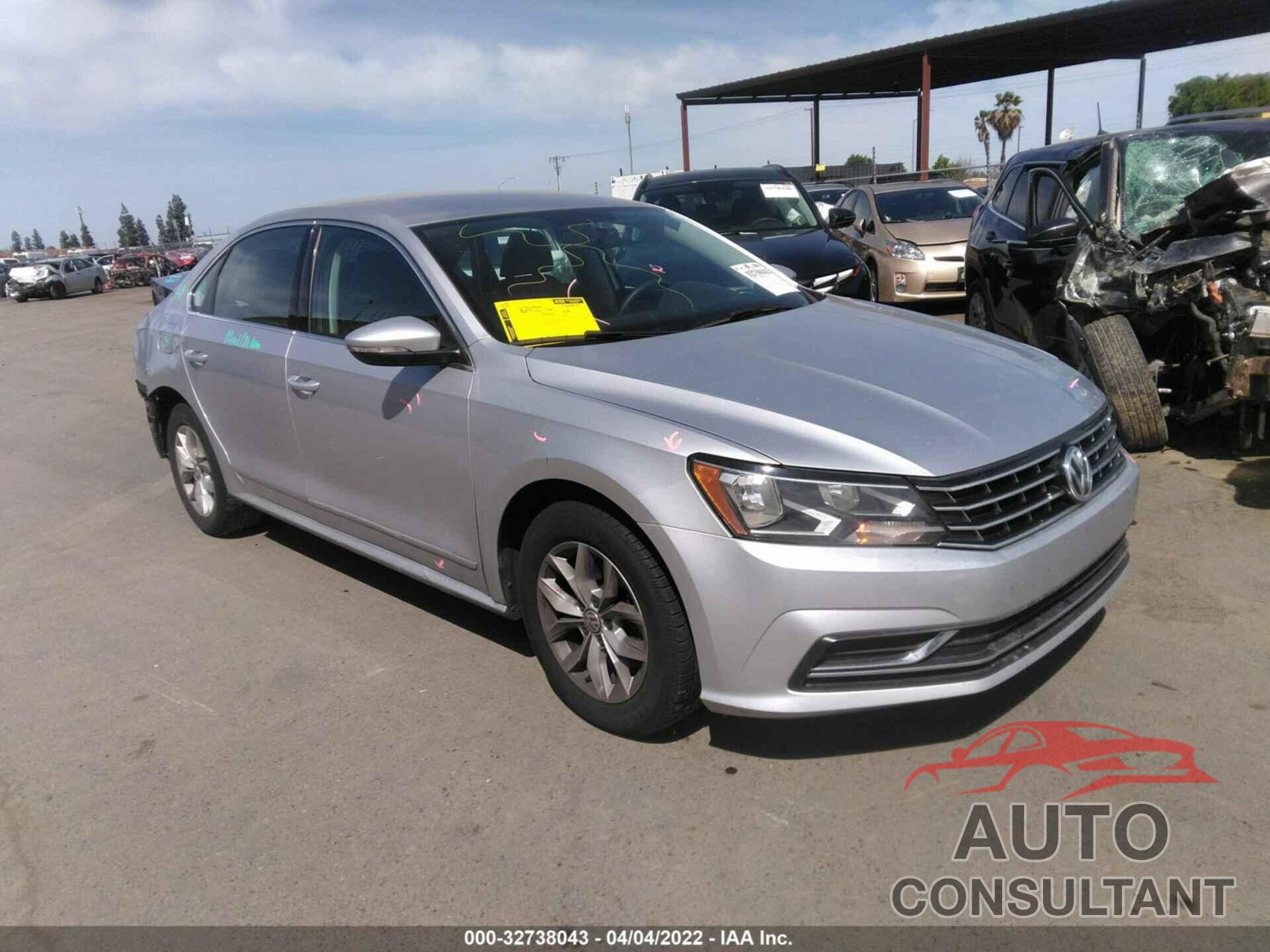 VOLKSWAGEN PASSAT 2016 - 1VWAT7A33GC059823
