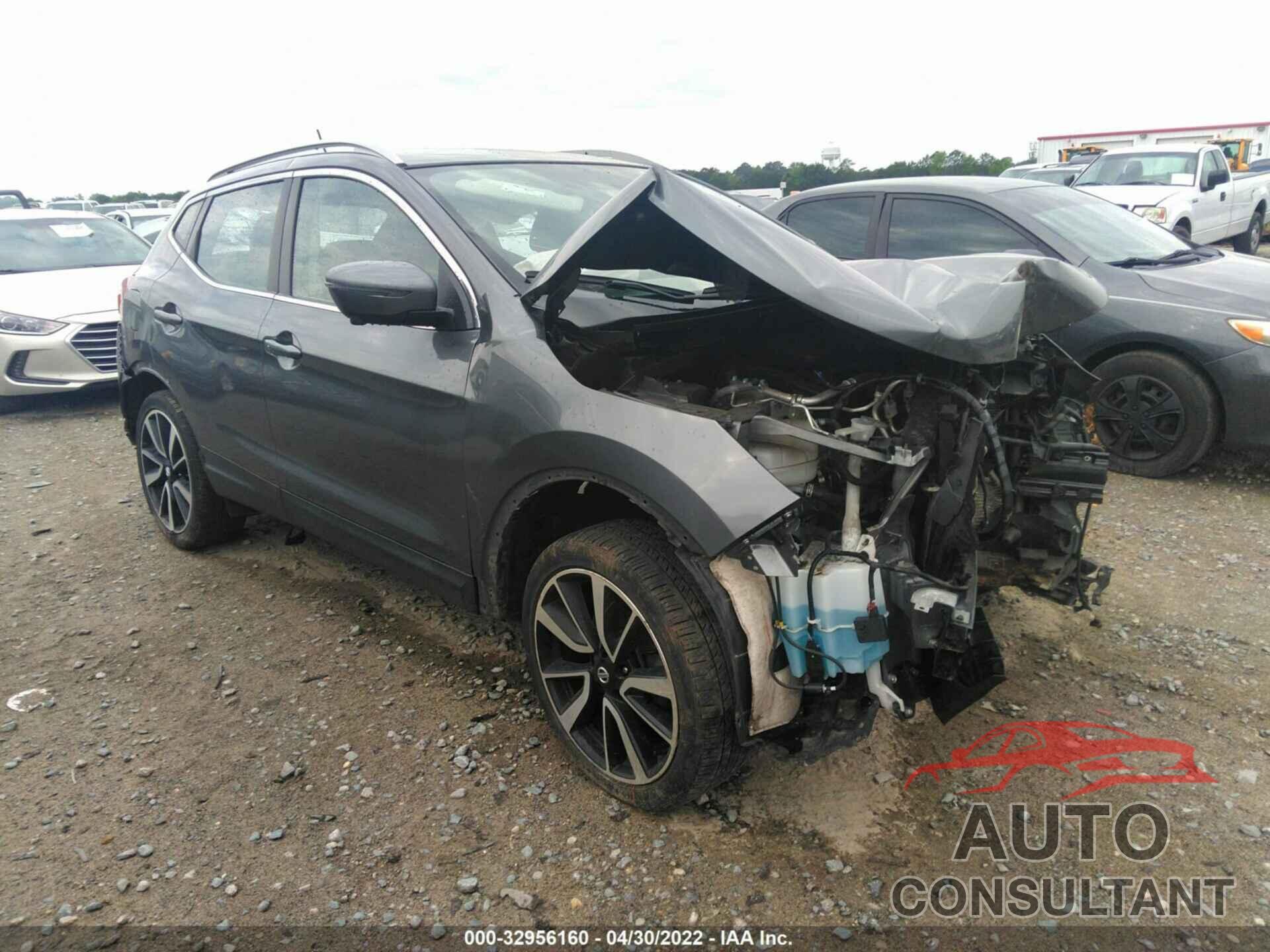 NISSAN ROGUE SPORT 2018 - JN1BJ1CR1JW269146