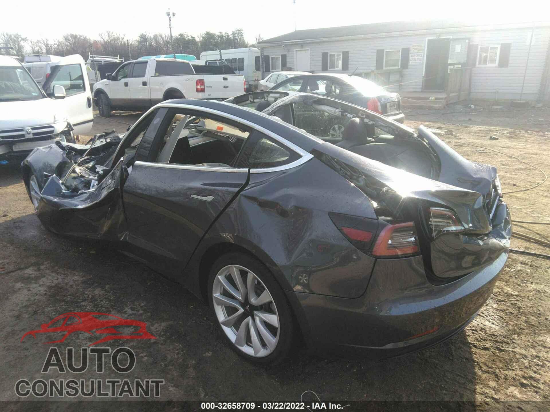 TESLA MODEL 3 2020 - 5YJ3E1EB5LF646543