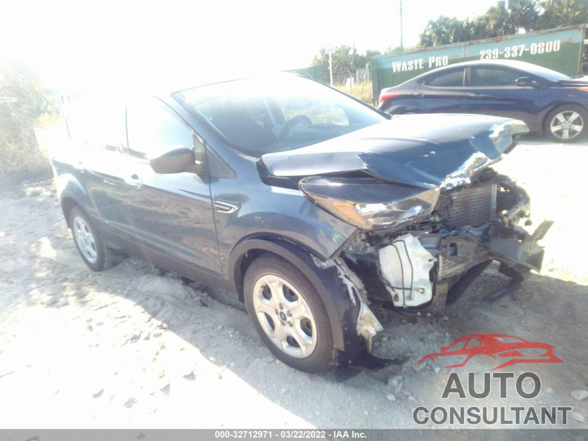 FORD ESCAPE 2018 - 1FMCU0F77JUB86311
