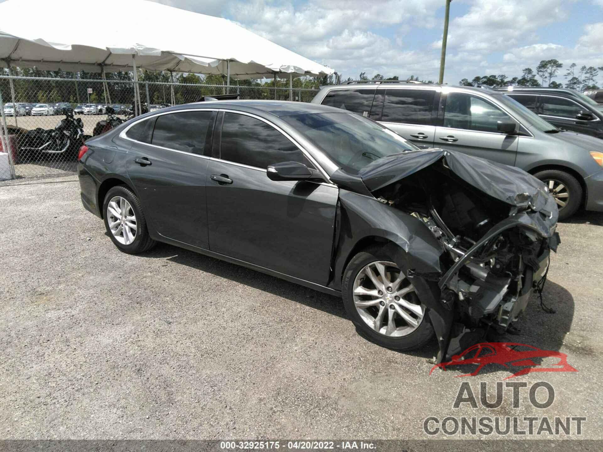 CHEVROLET MALIBU 2017 - 1G1ZE5ST2HF117383