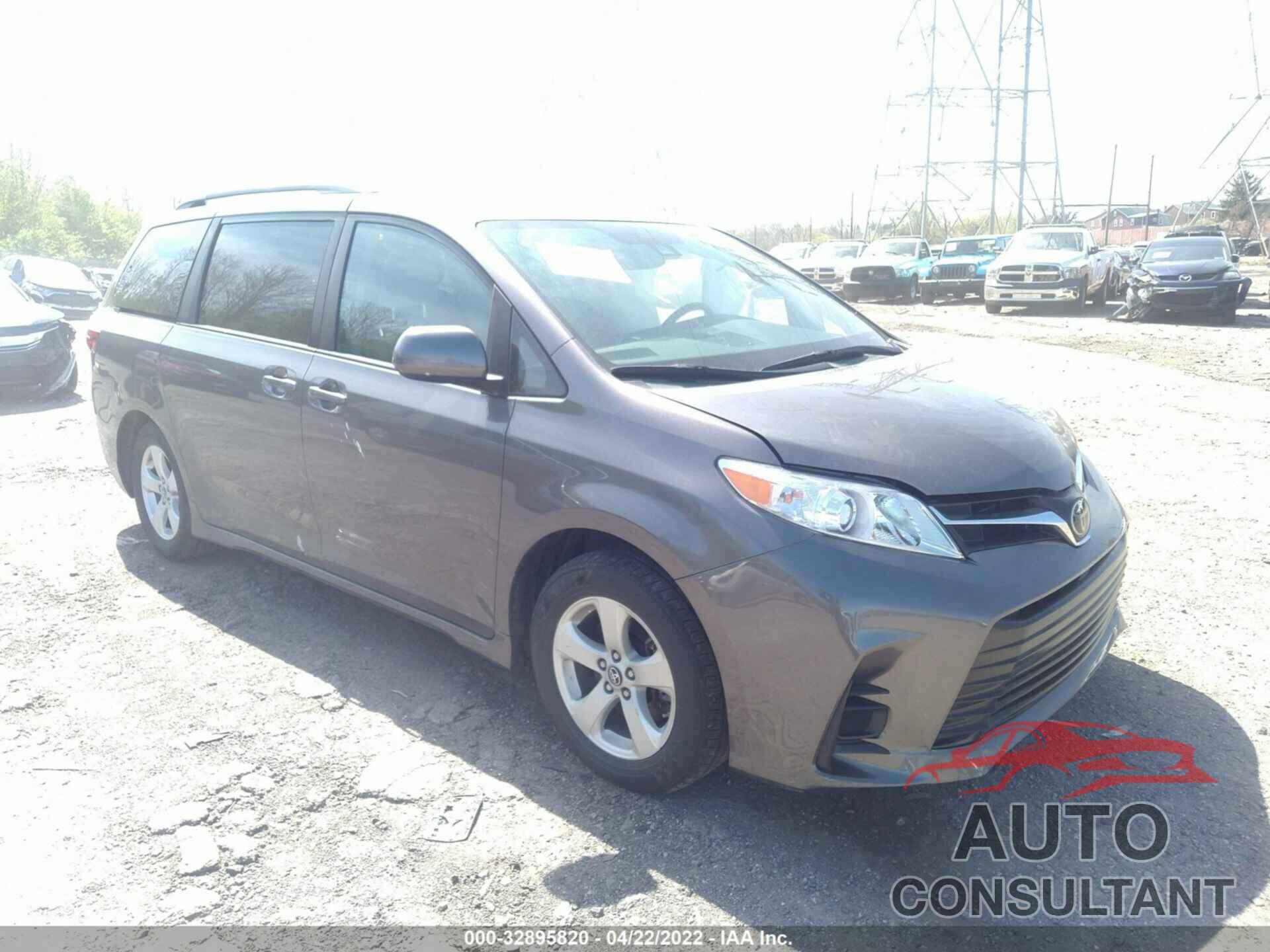 TOYOTA SIENNA 2019 - 5TDKZ3DC6KS999325