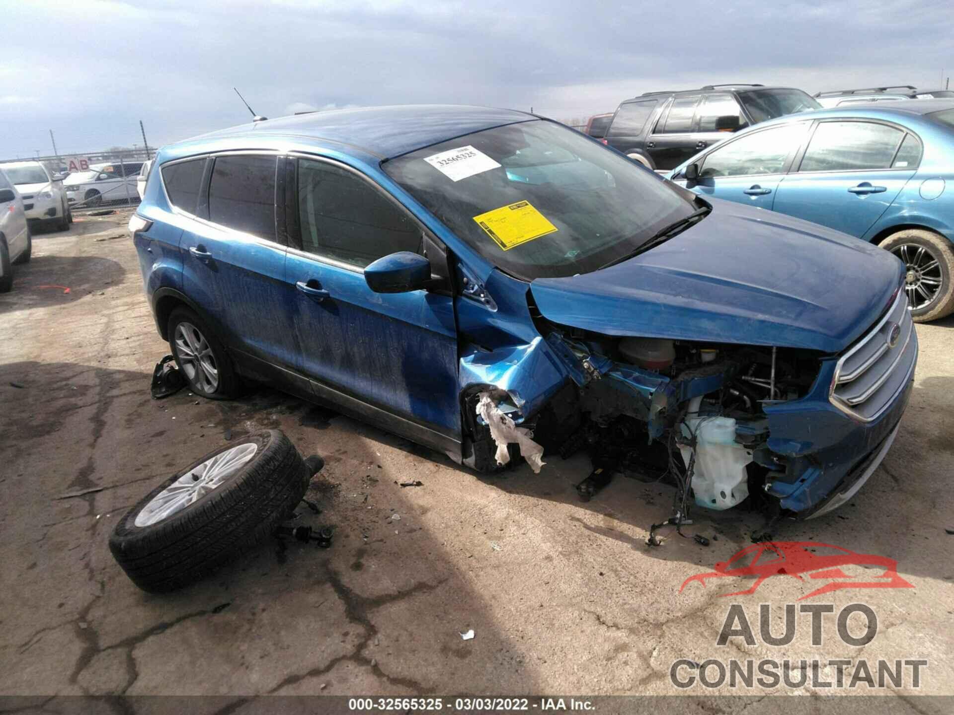 FORD ESCAPE 2017 - 1FMCU0GD1HUD73459