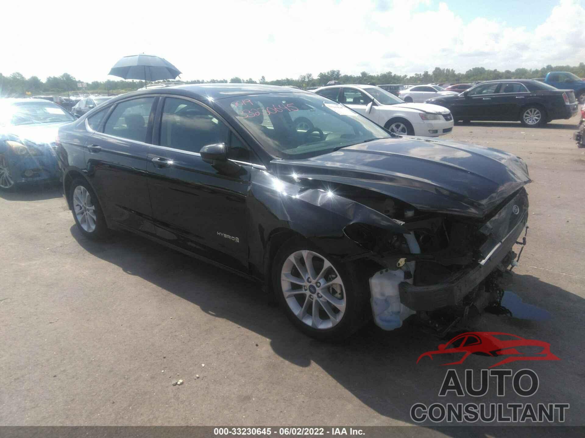 FORD FUSION HYBRID 2019 - 3FA6P0LU1KR271520