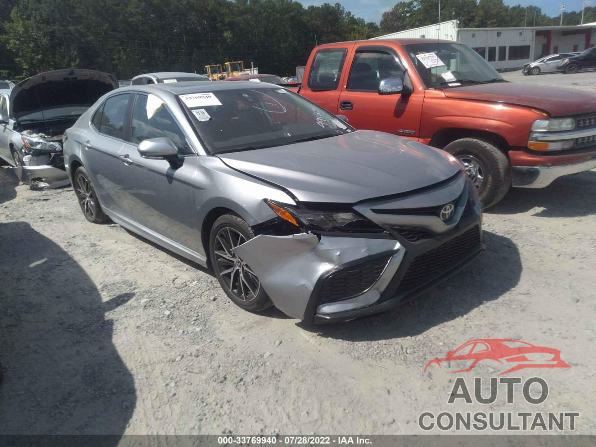 TOYOTA CAMRY 2022 - 4T1G11AK9NU624117