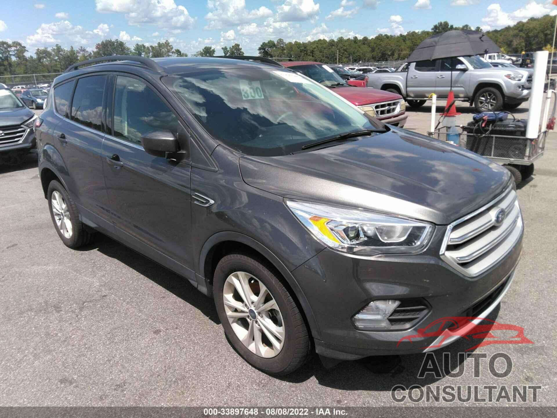 FORD ESCAPE 2017 - 1FMCU0GD8HUF05990