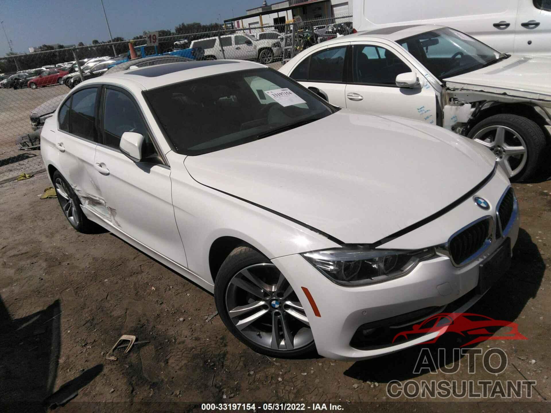 BMW 3 SERIES 2016 - WBA8B3C5XGK383852