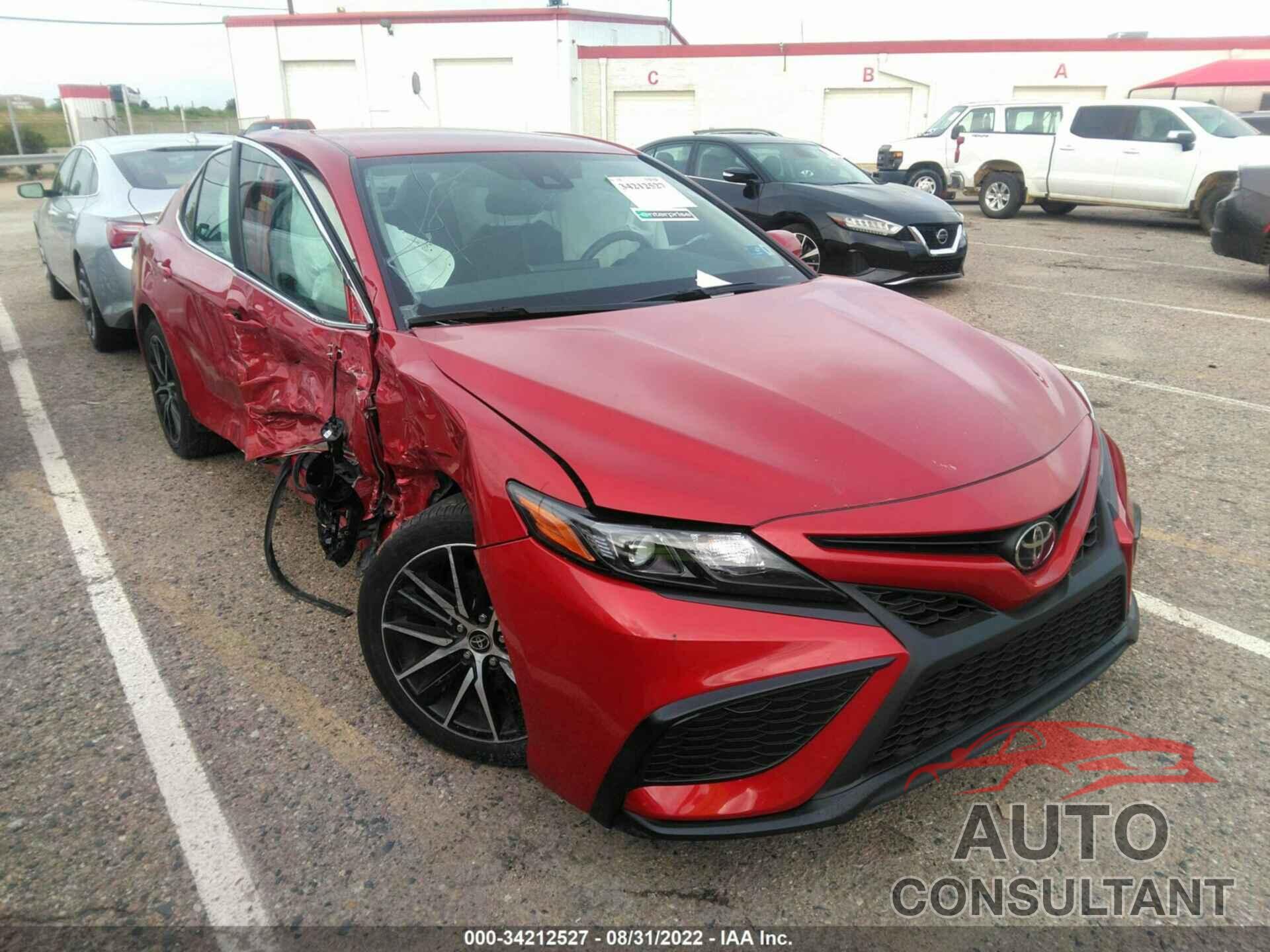 TOYOTA CAMRY 2021 - 4T1G11AK9MU476372