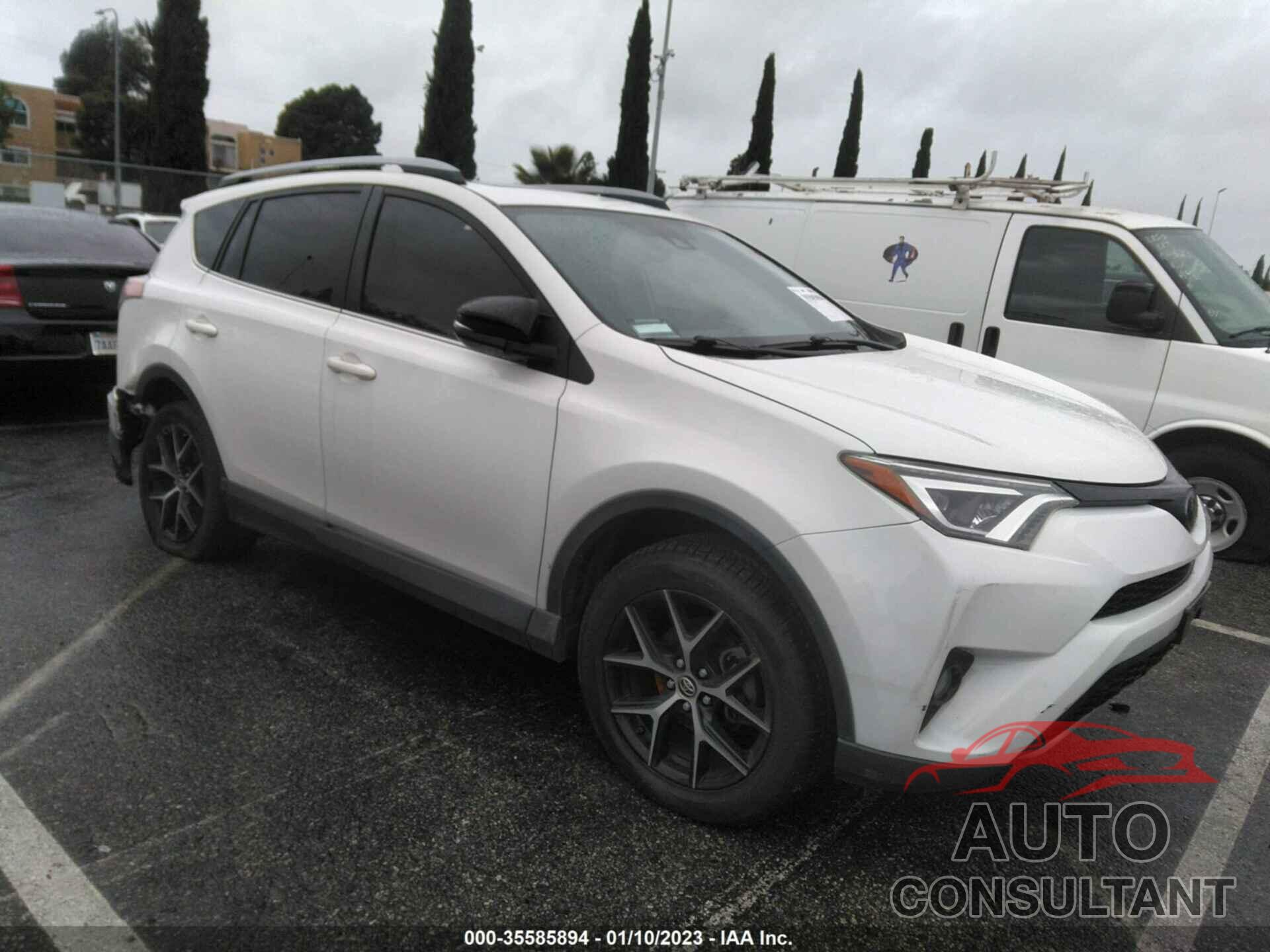 TOYOTA RAV4 2018 - JTMNFREV4JD119788