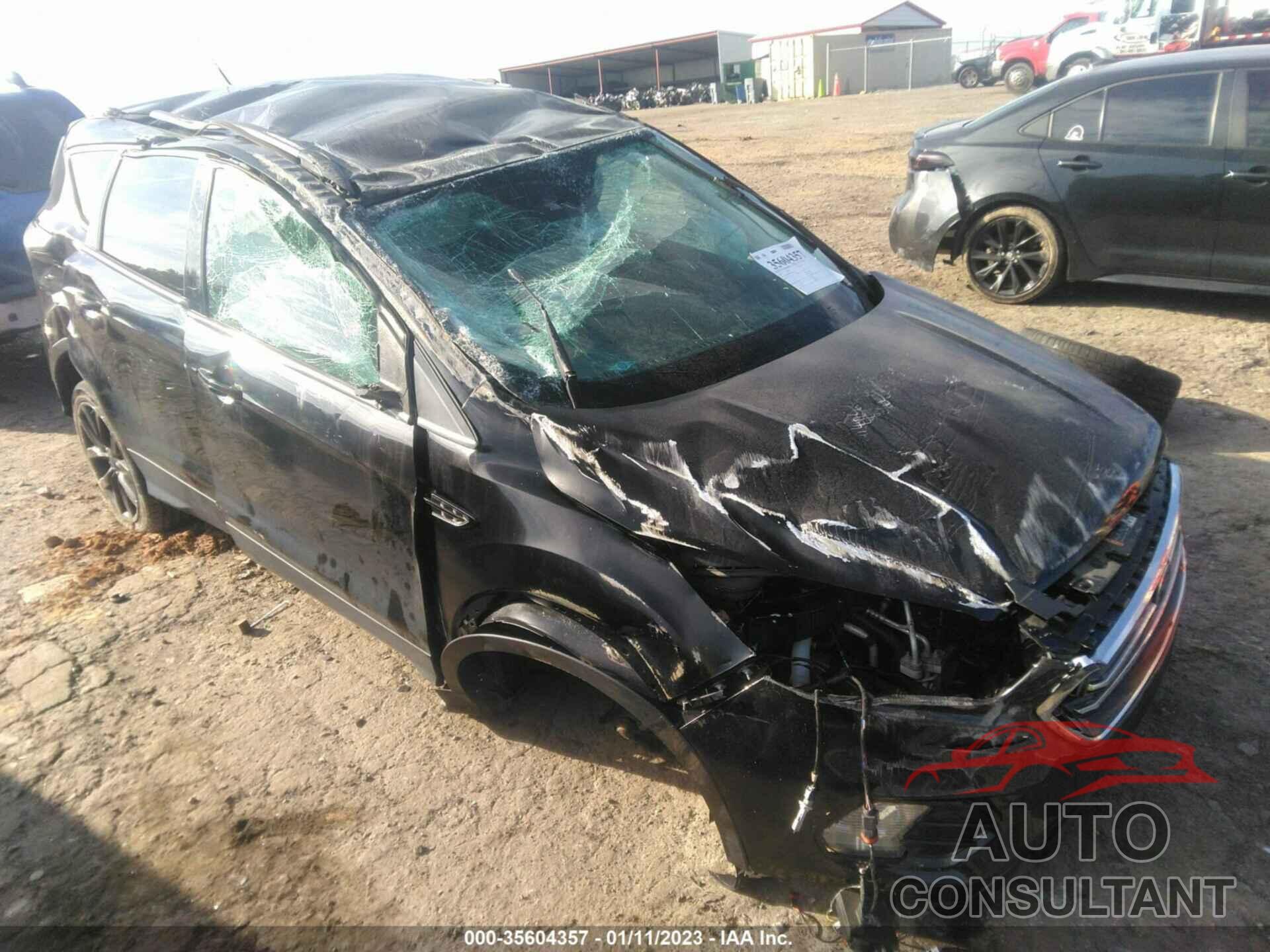 FORD ESCAPE 2017 - 1FMCU0GDXHUE42441