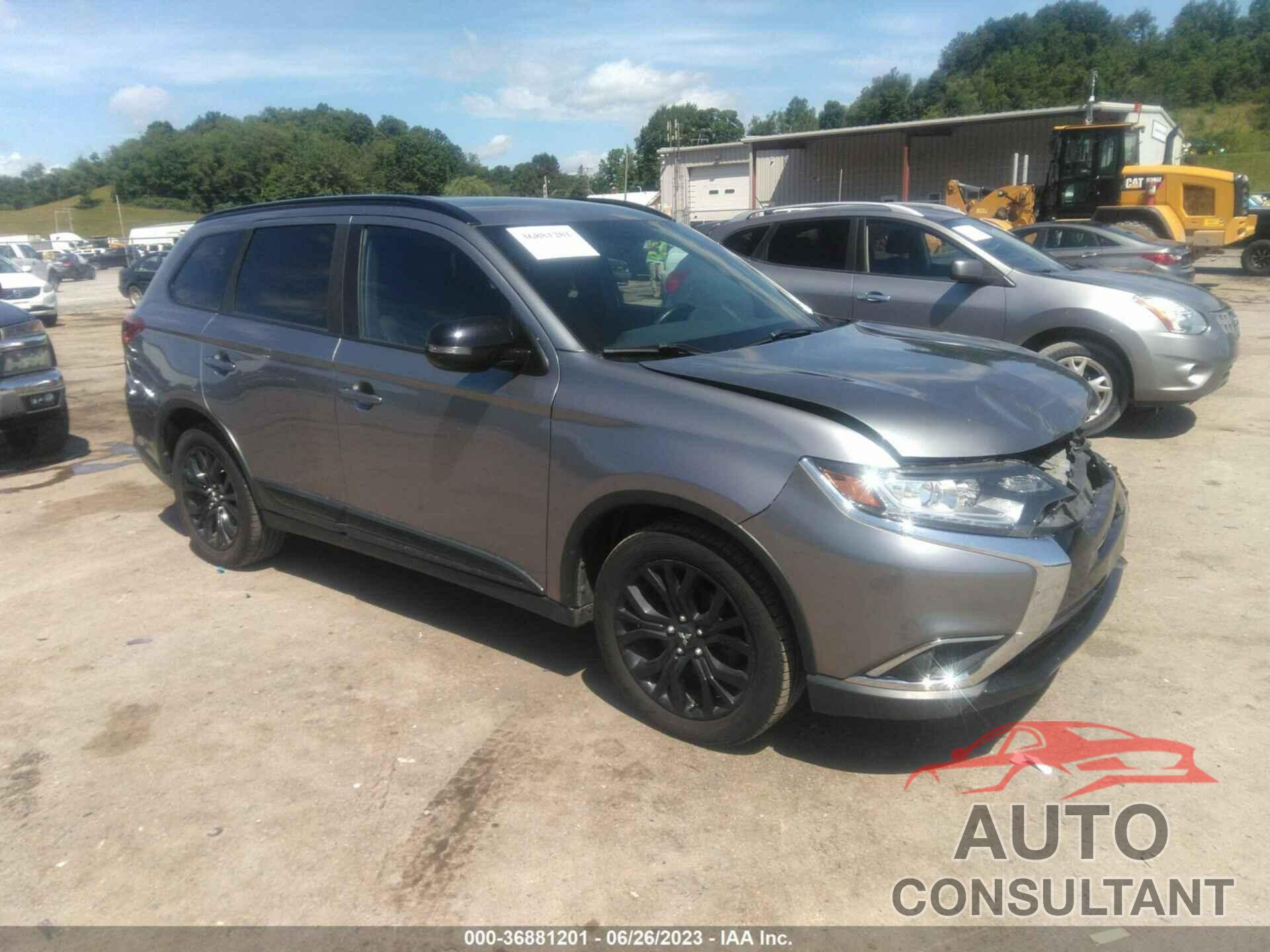 MITSUBISHI OUTLANDER 2018 - JA4AZ3A32JZ034565