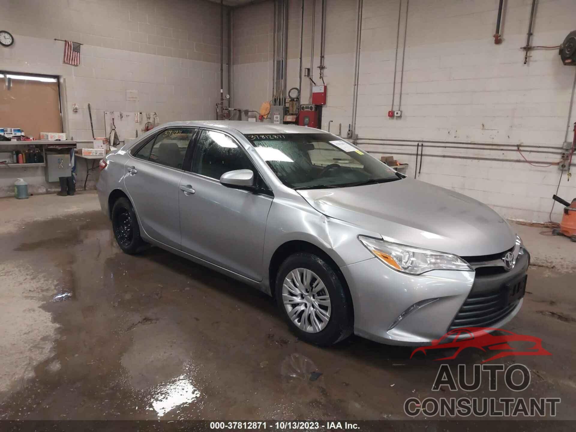 TOYOTA CAMRY 2016 - 4T1BF1FK9GU200217