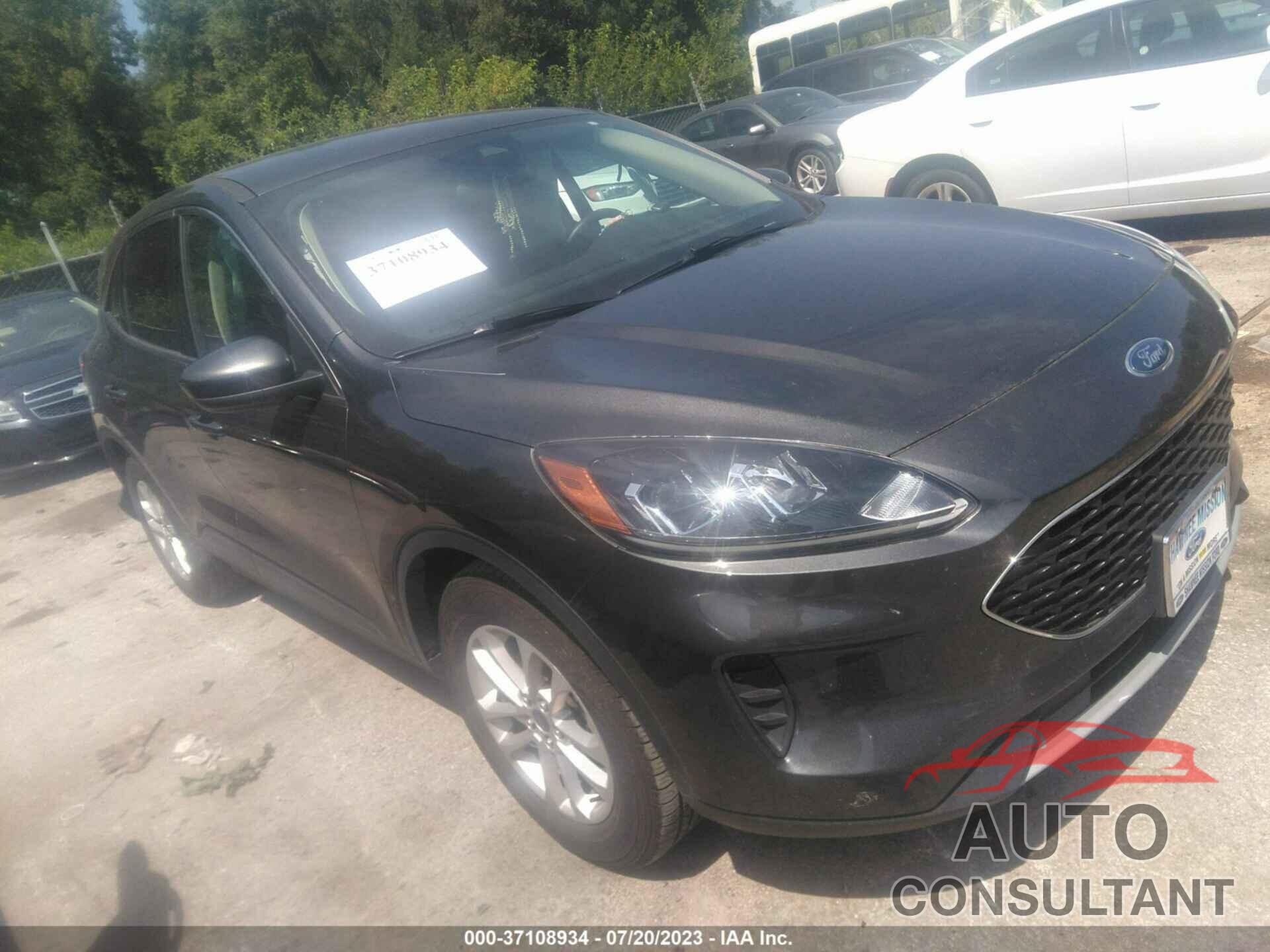FORD ESCAPE 2020 - 1FMCU0G61LUC08375