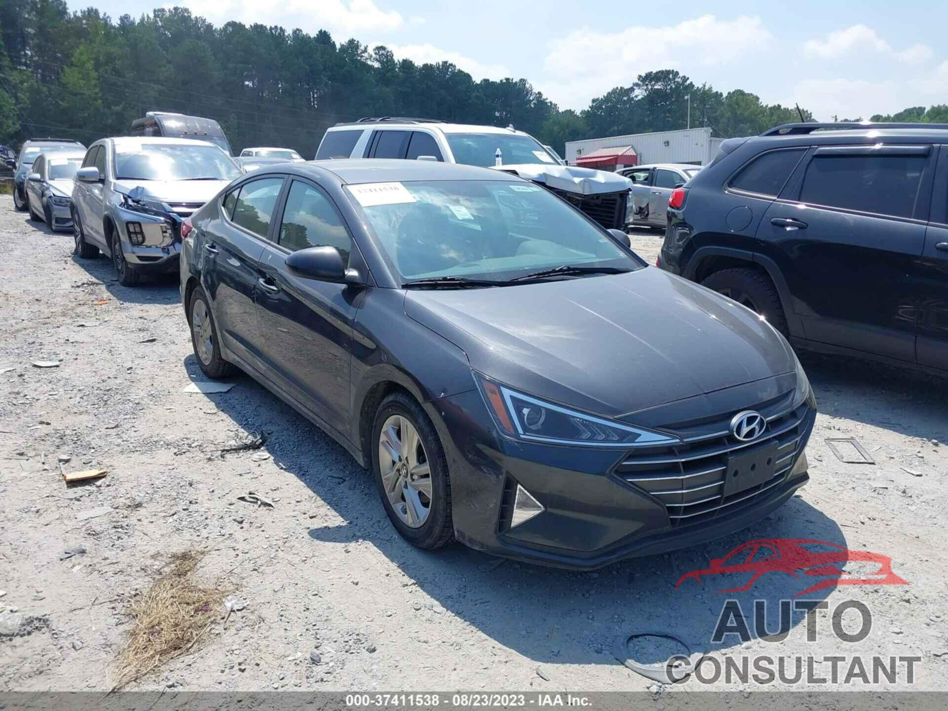 HYUNDAI ELANTRA 2020 - 5NPD84LFXLH585825