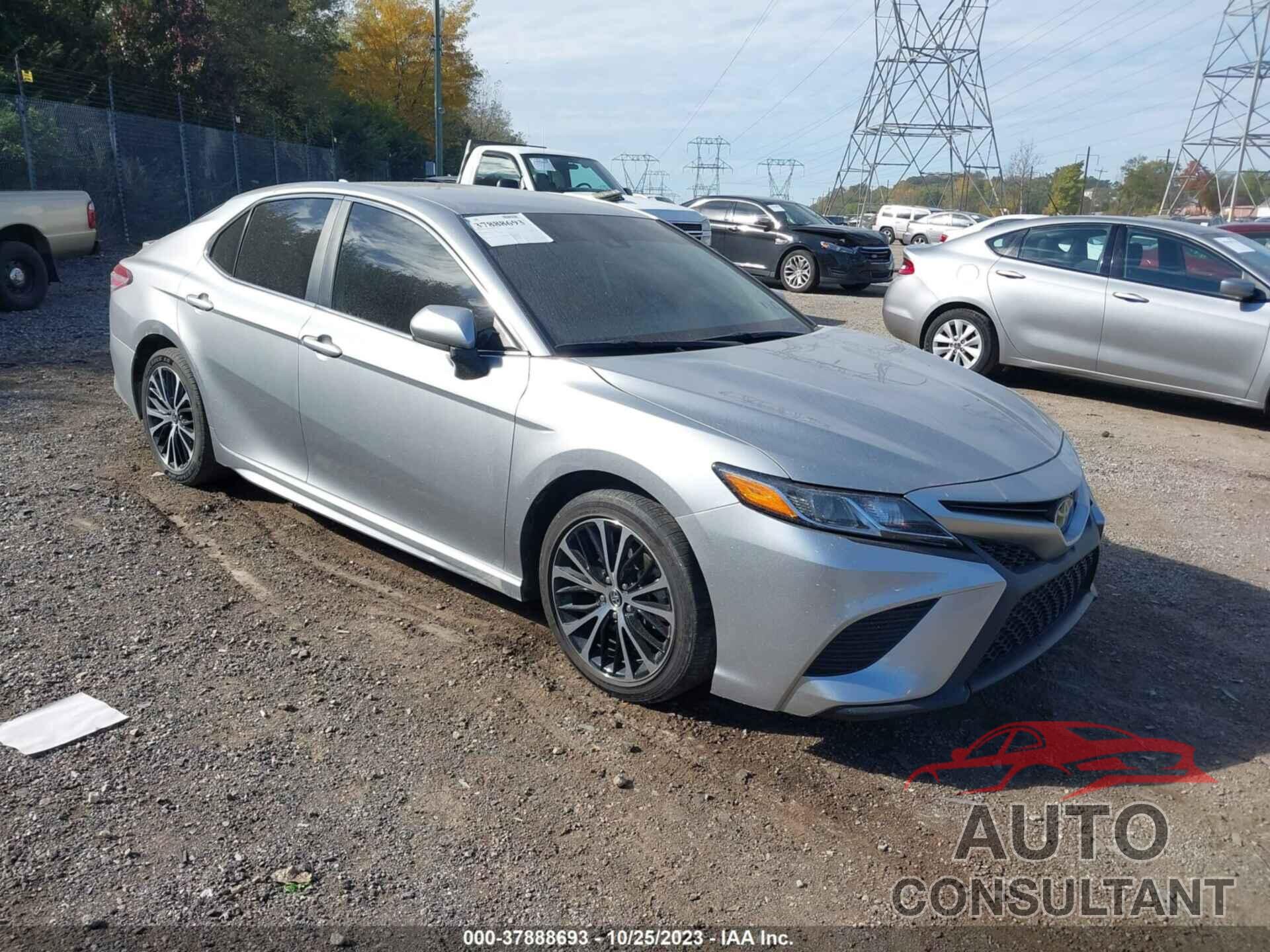TOYOTA CAMRY 2020 - 4T1G11AK6LU928664