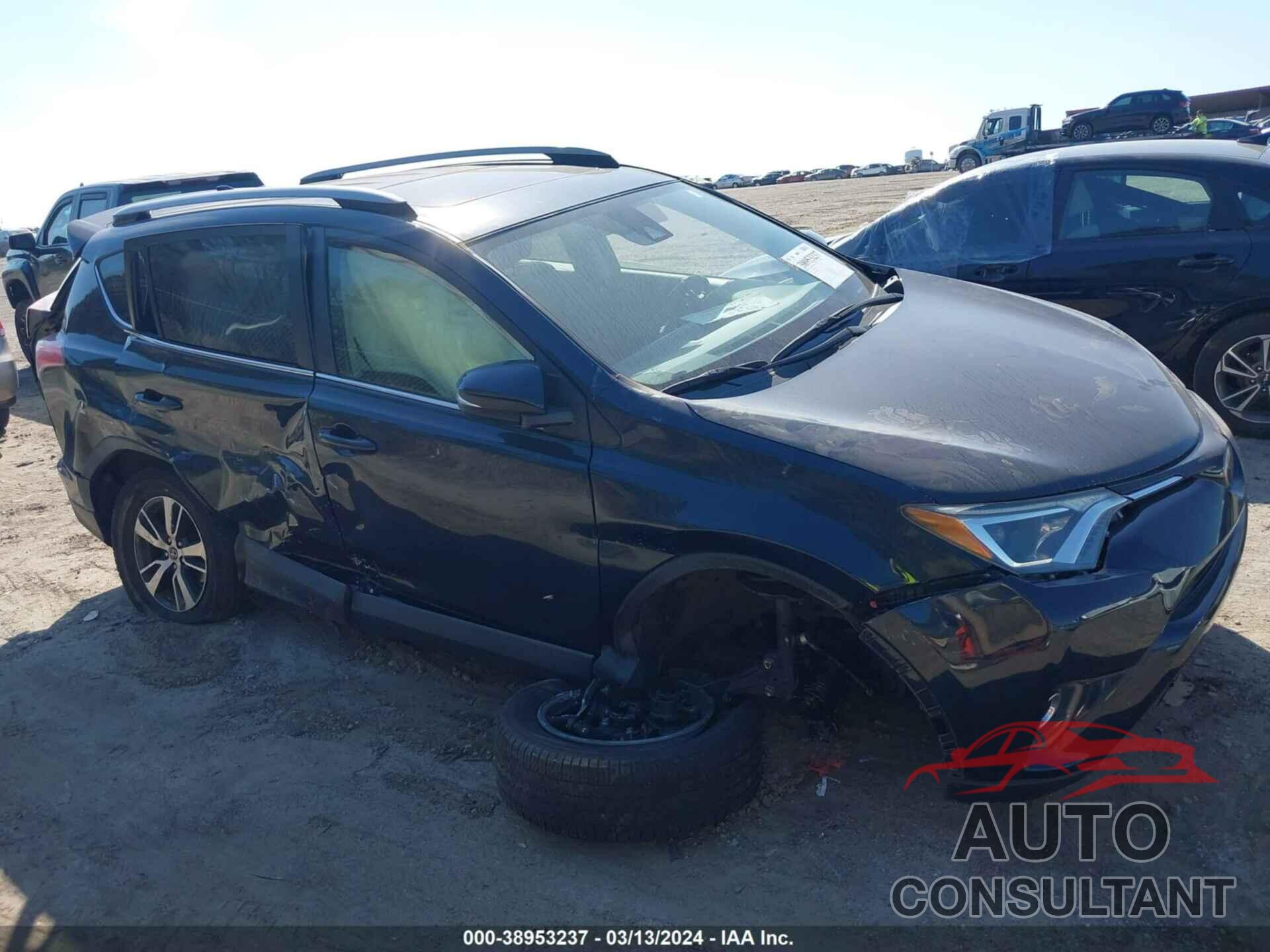 TOYOTA RAV4 2018 - JTMWFREV1JJ186497