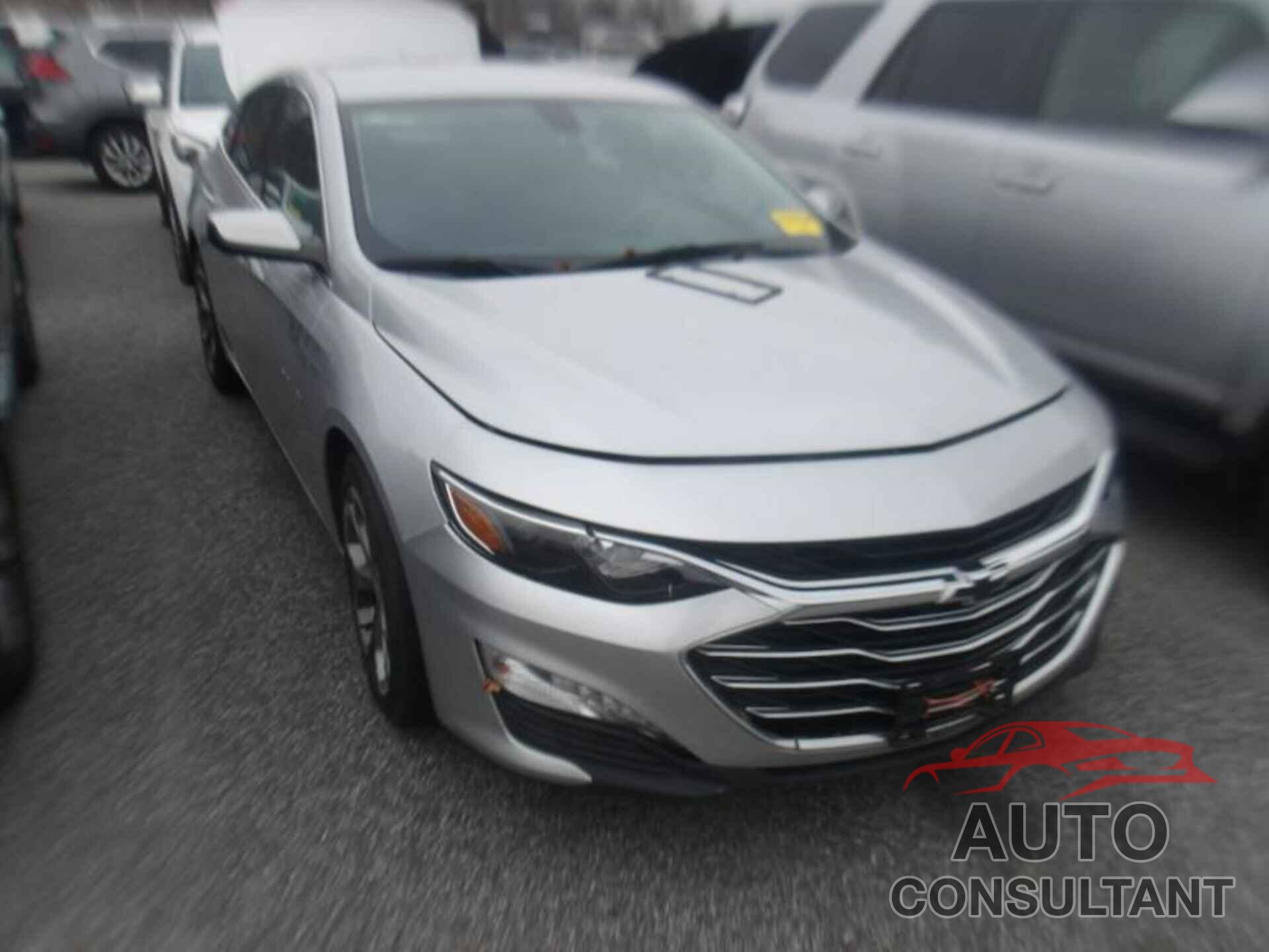 CHEVROLET MALIBU 2020 - 1G1ZD5ST9LF135567