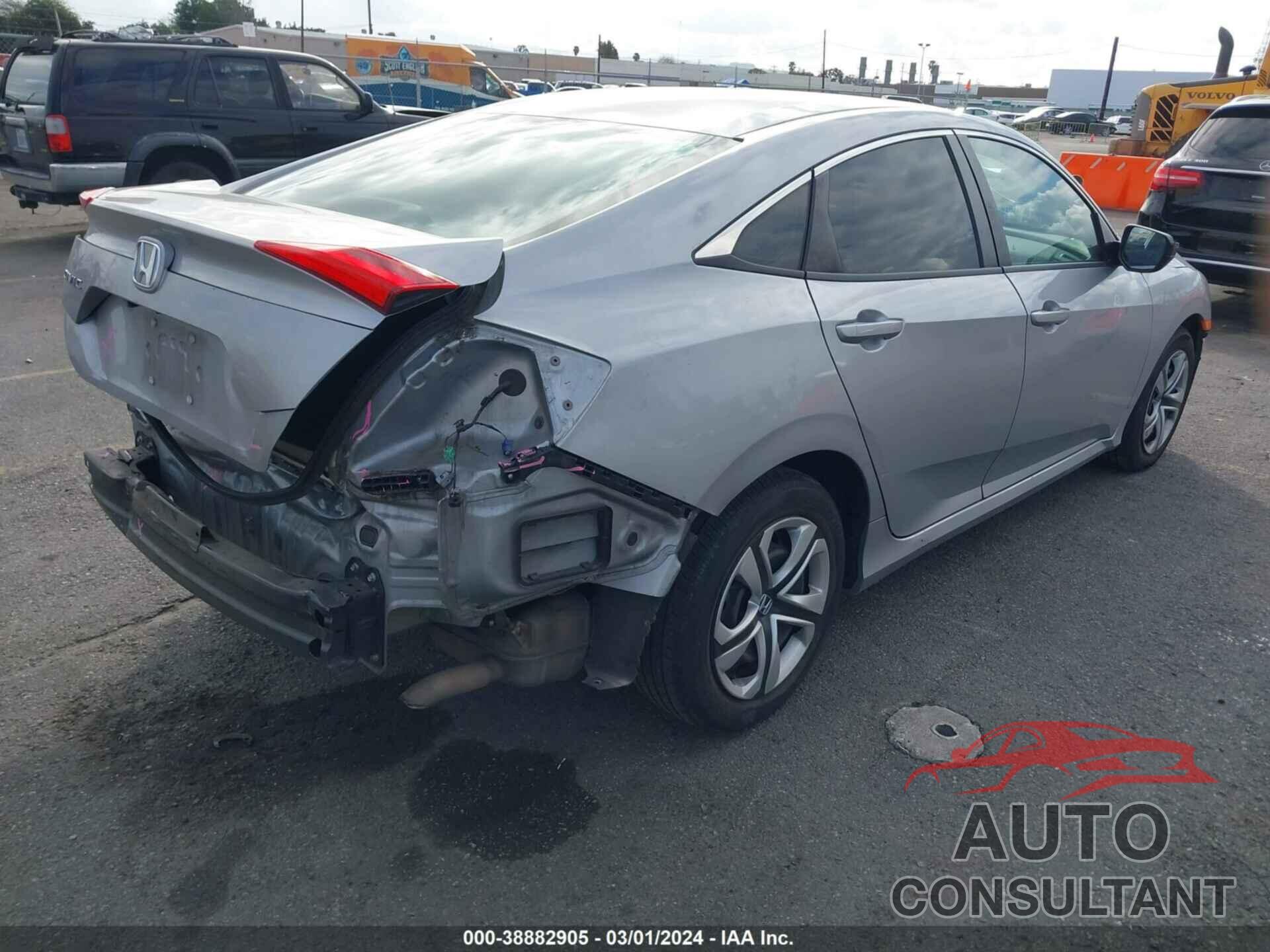 HONDA CIVIC 2018 - 2HGFC2F57JH603350