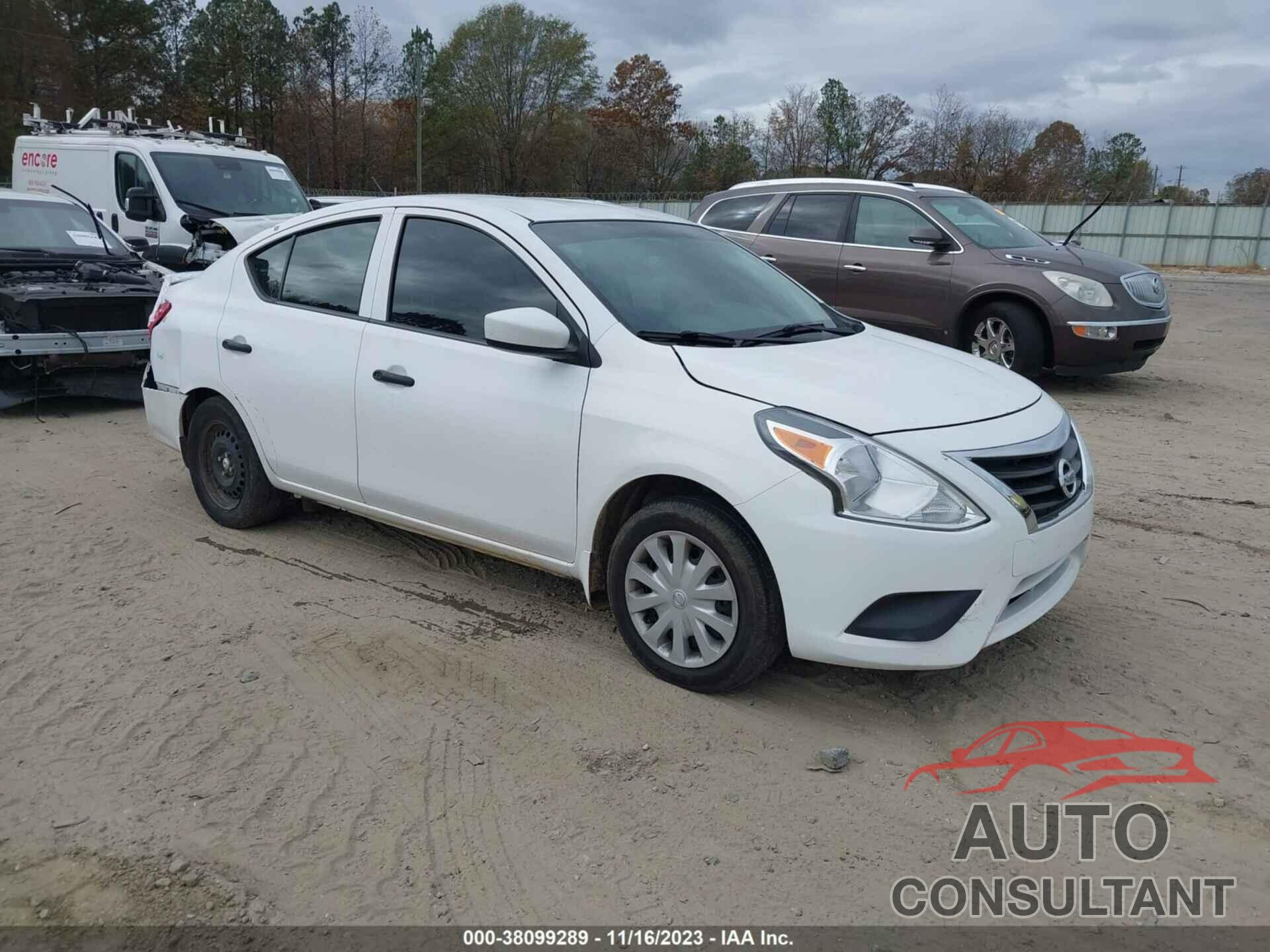 NISSAN VERSA 2018 - 3N1CN7AP4JL870439