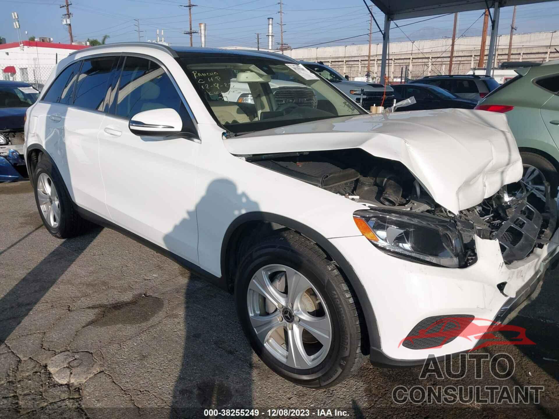 MERCEDES-BENZ GLC 300 2018 - WDC0G4JB4JV024335