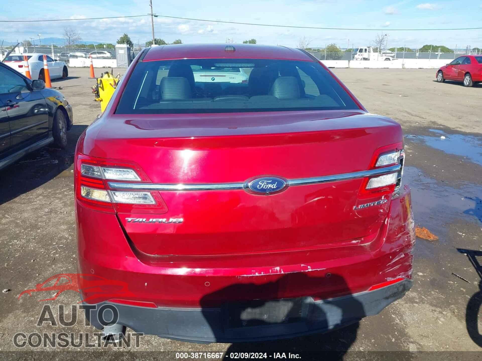 FORD TAURUS 2018 - 1FAHP2F84JG143409