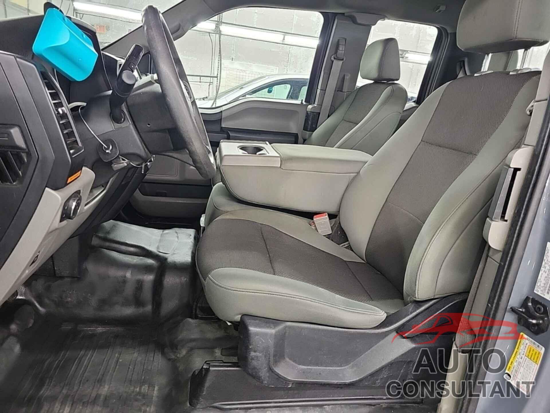 FORD F150 2019 - 1FTFX1E57KKE15176