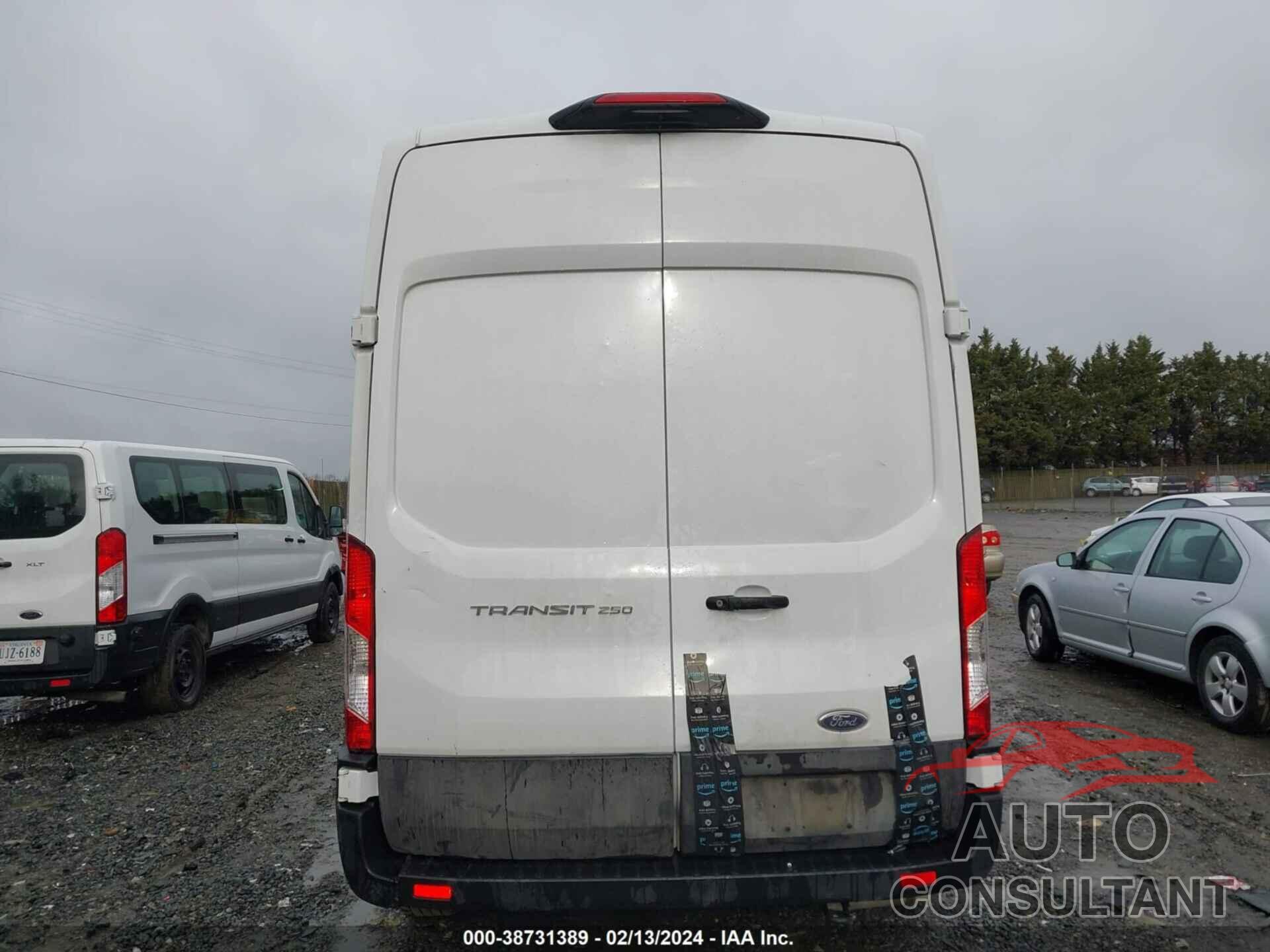 FORD TRANSIT 2023 - 1FTBR1X82PKA69805