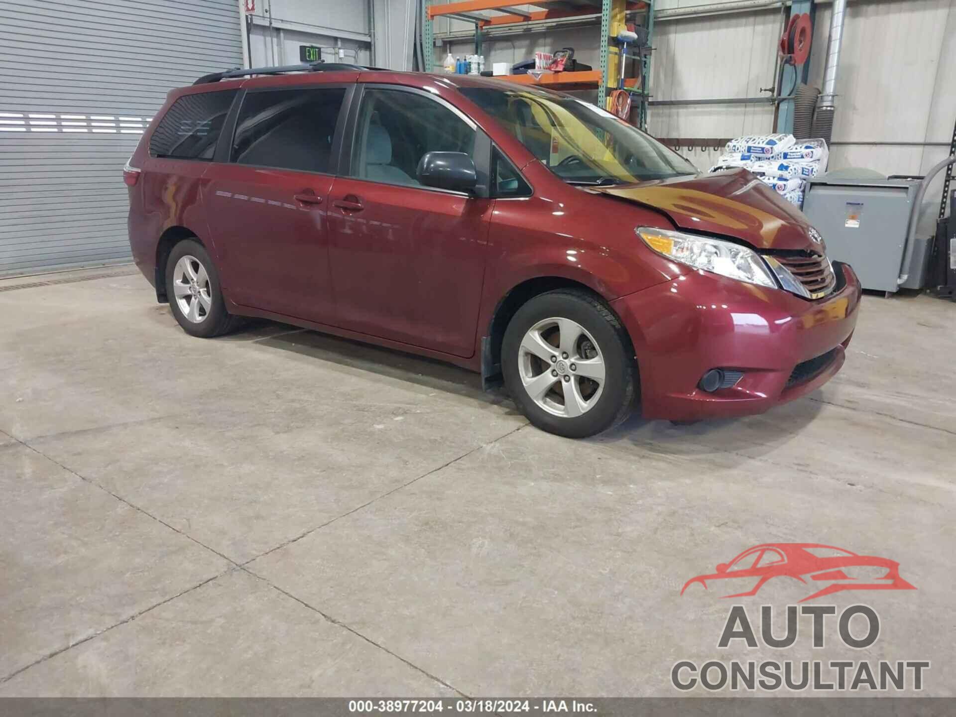 TOYOTA SIENNA 2016 - 5TDKK3DC2GS752511