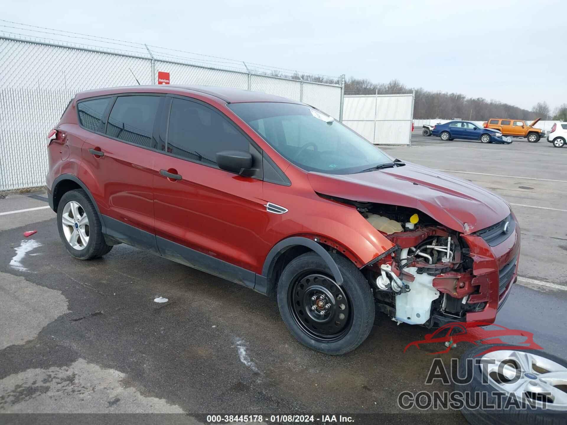 FORD ESCAPE 2016 - 1FMCU0F77GUA37566