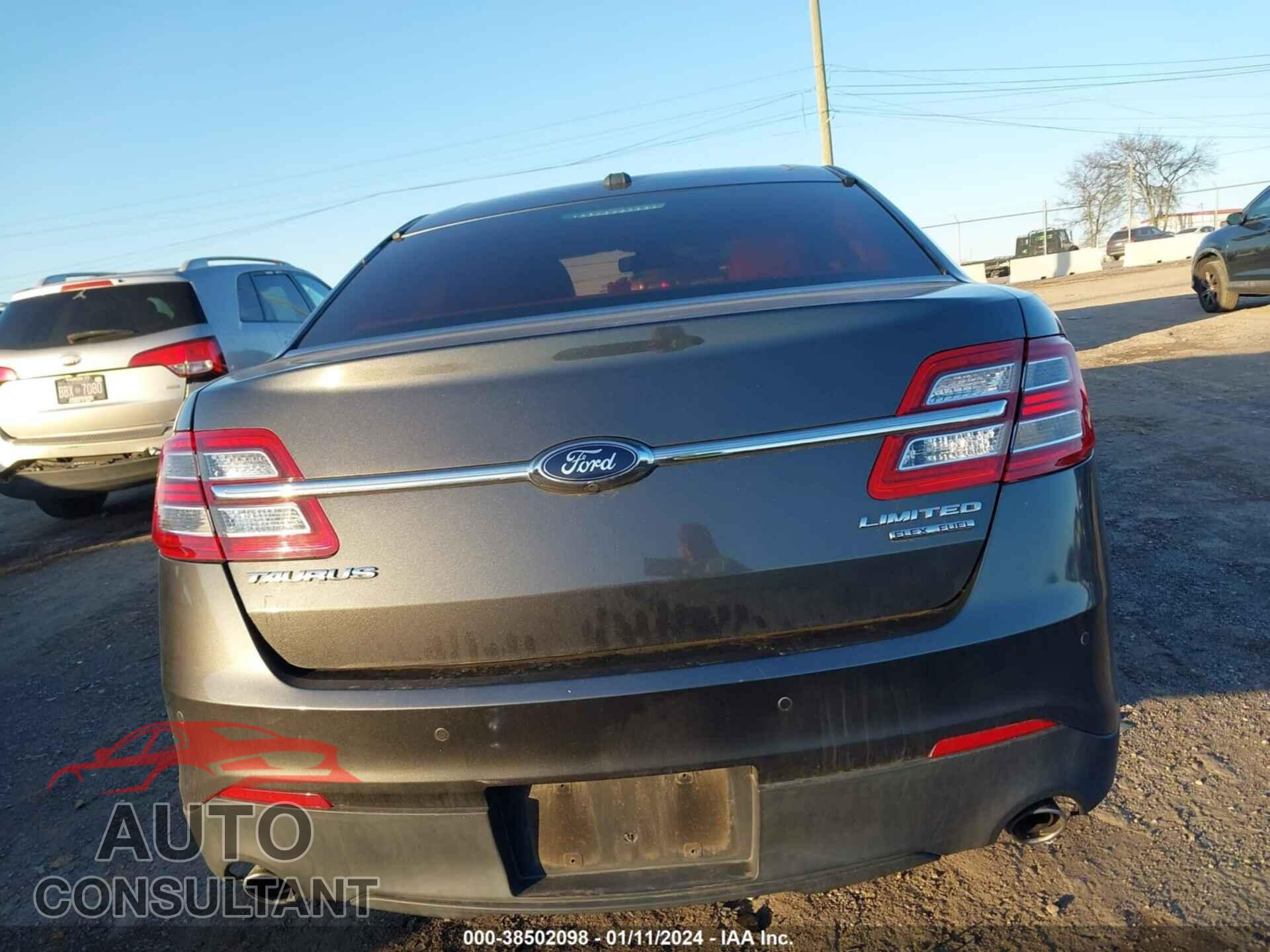 FORD TAURUS 2017 - 1FAHP2F84HG115166