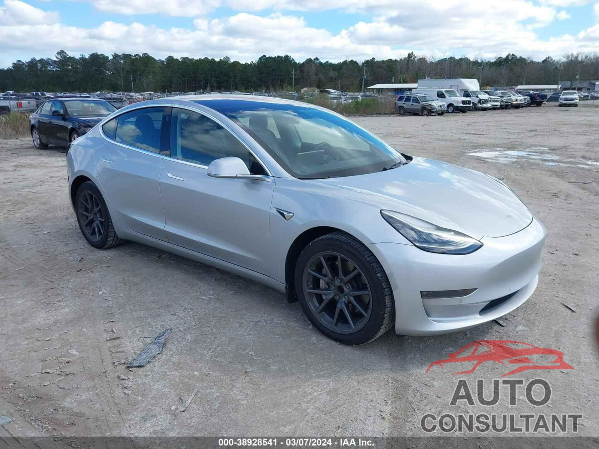 TESLA MODEL 3 2018 - 5YJ3E1EA4JF044544