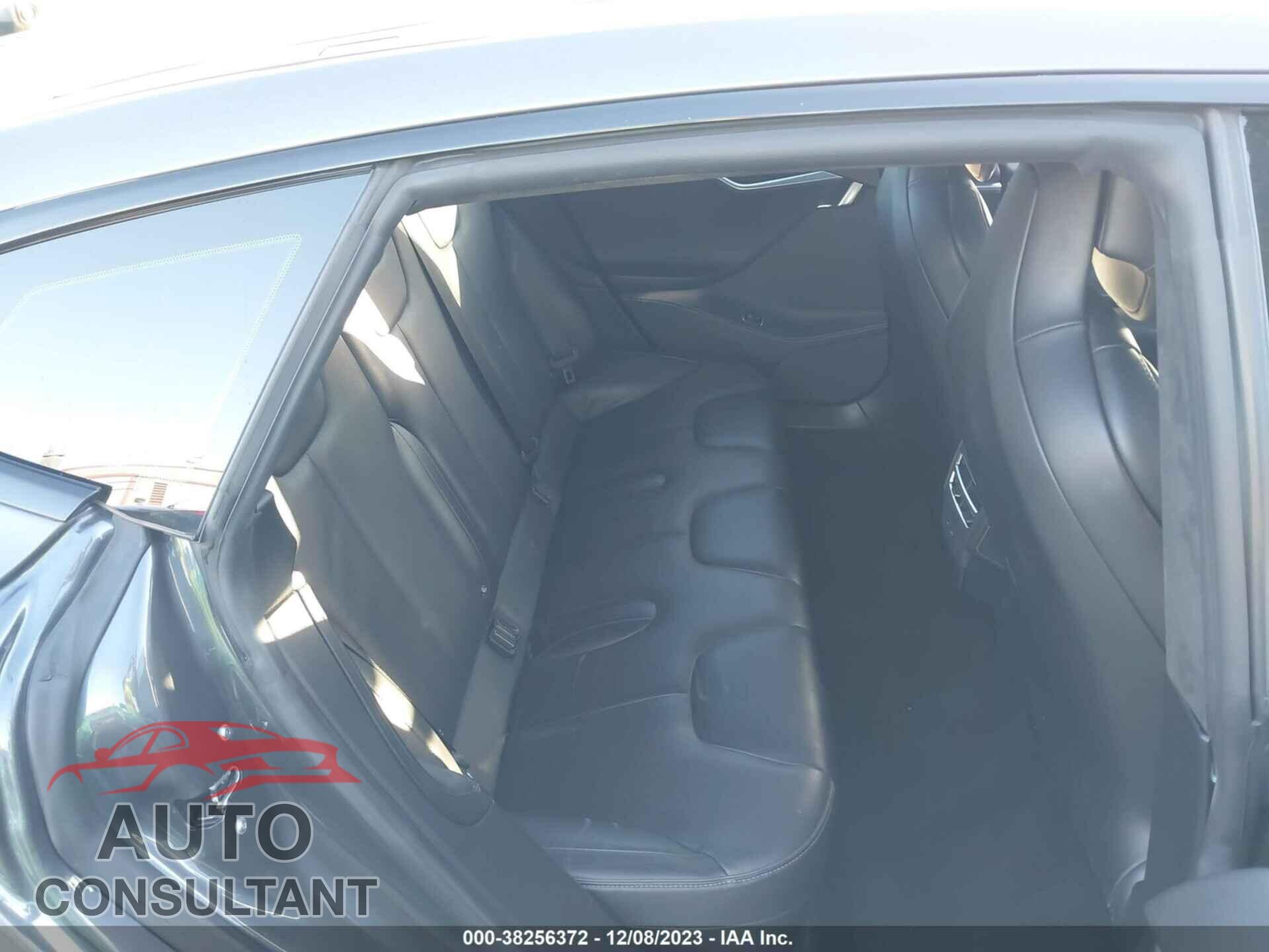 TESLA MODEL S 2016 - 5YJSA1E40GF172502