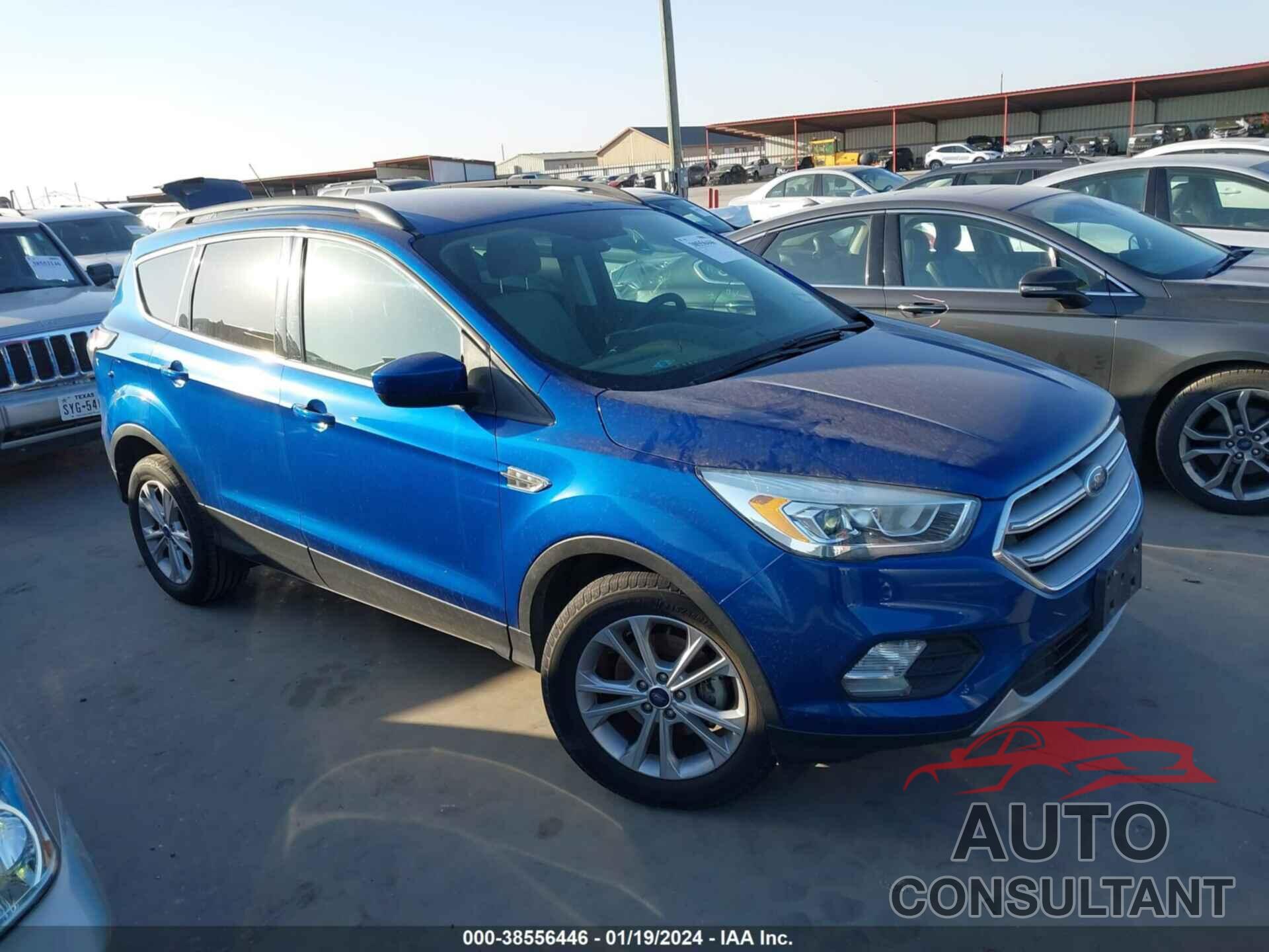 FORD ESCAPE 2017 - 1FMCU0GD0HUA32134