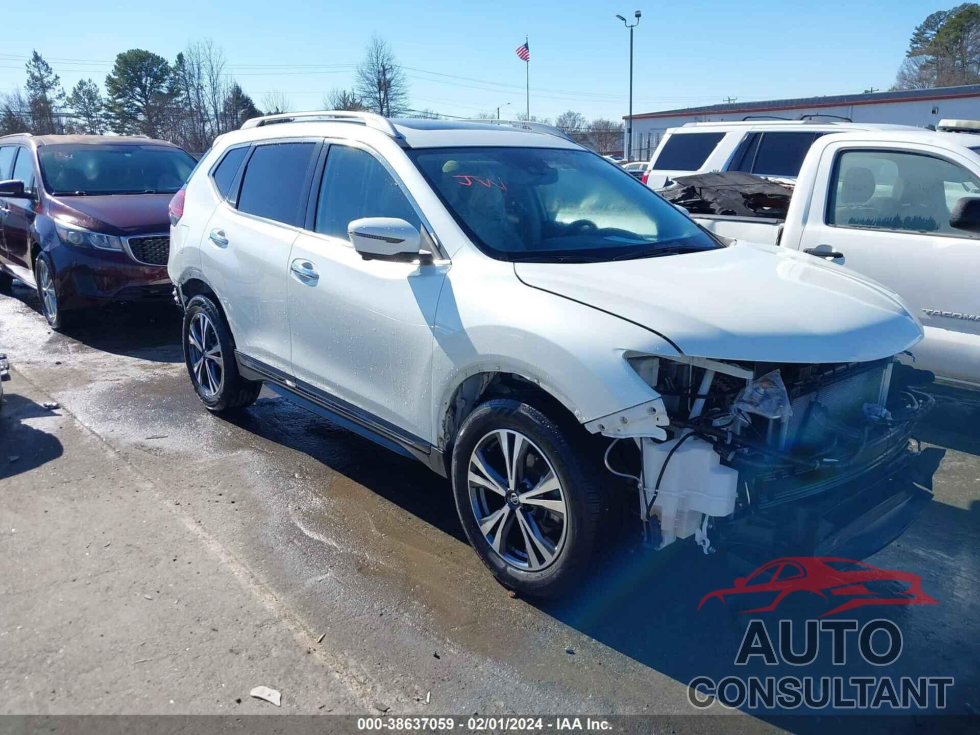 NISSAN ROGUE 2018 - 5N1AT2MT4JC844582