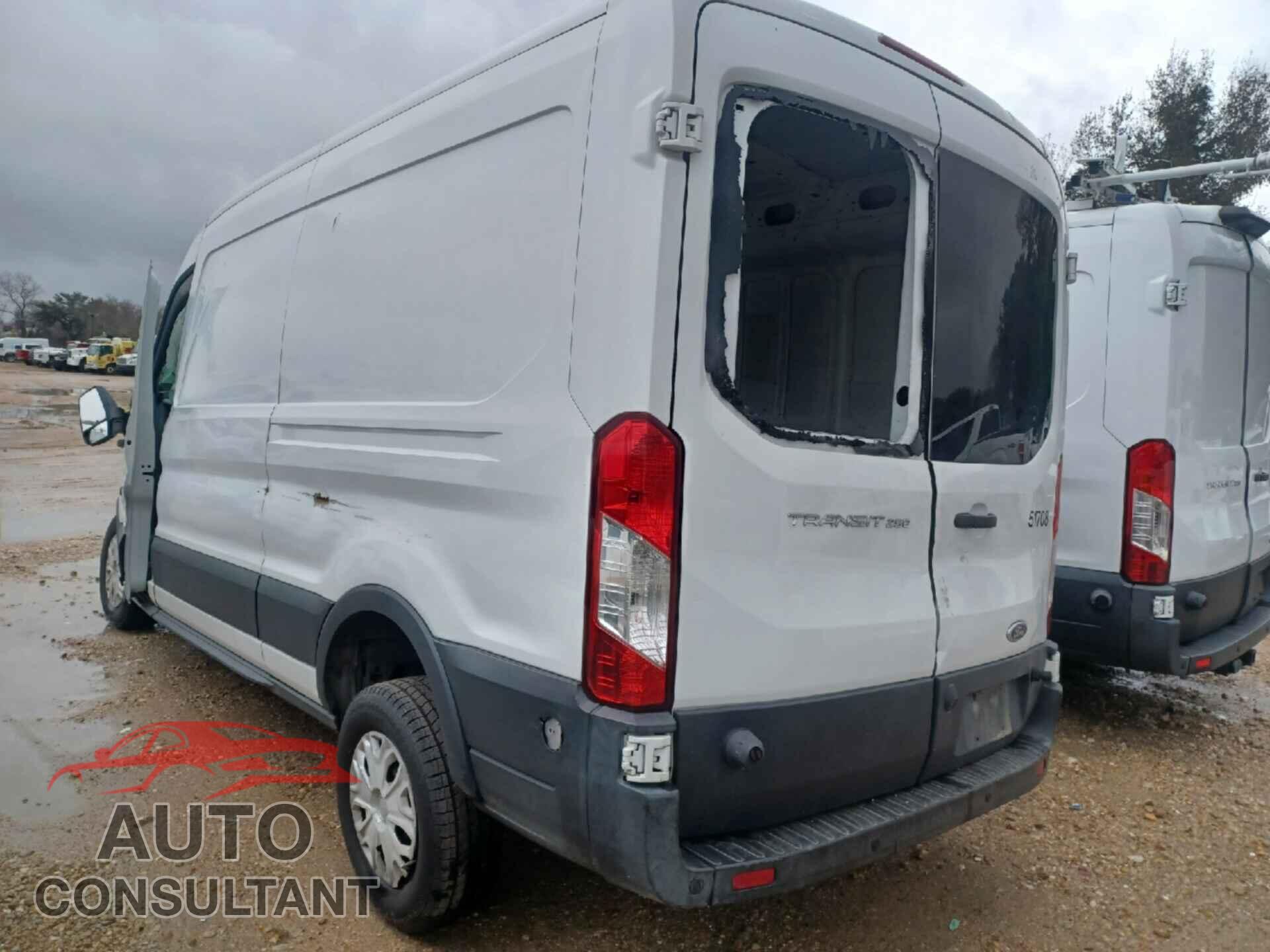 FORD TRANSIT 2017 - 1FTYR2CM8HKA39406