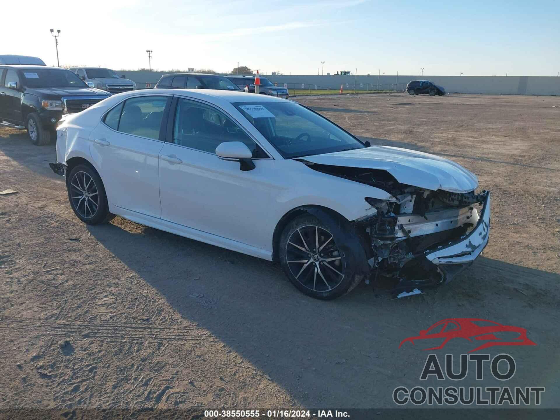 TOYOTA CAMRY 2023 - 4T1G11AK0PU742348