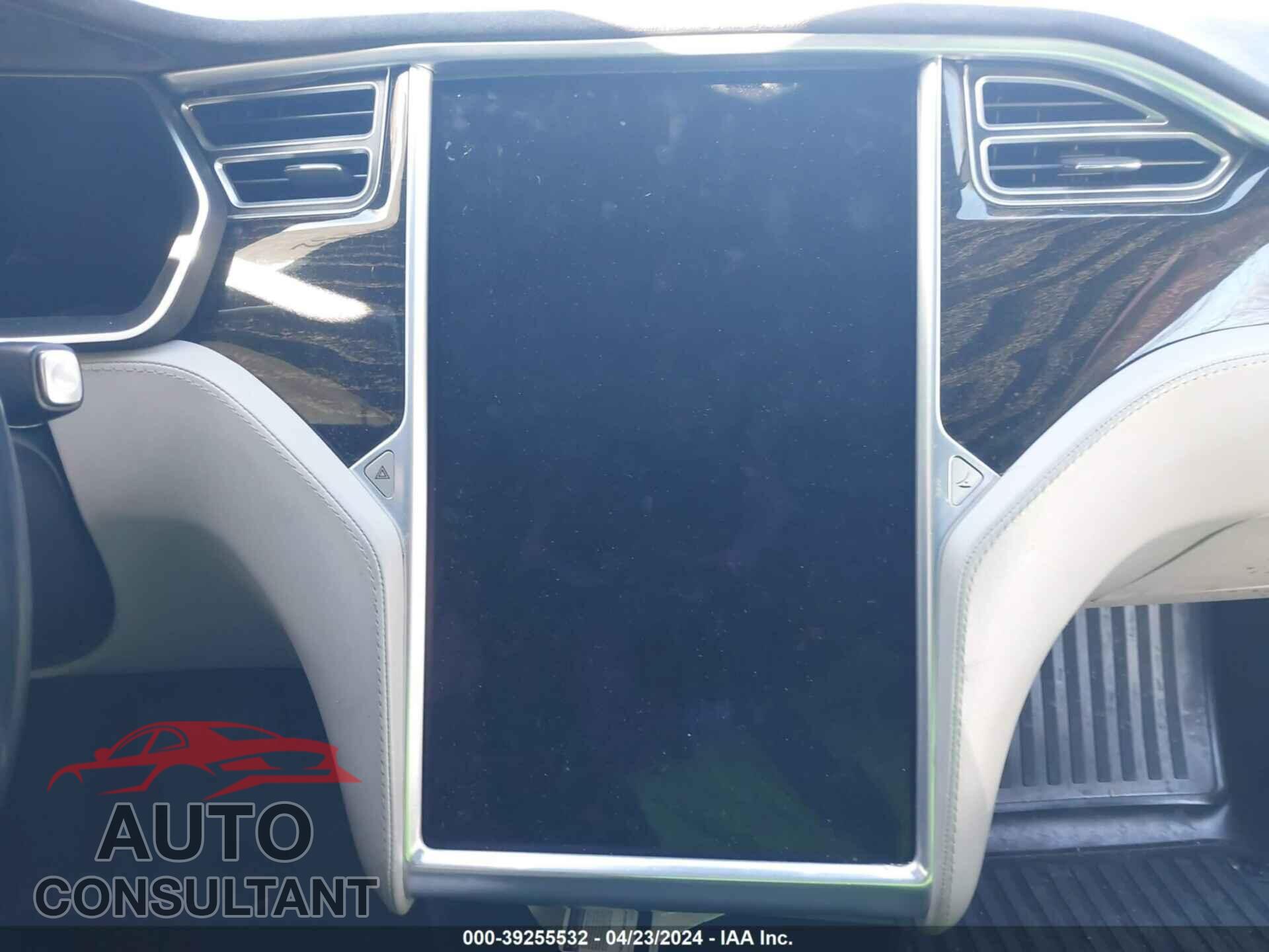 TESLA MODEL S 2016 - 5YJSA1E15GF144510