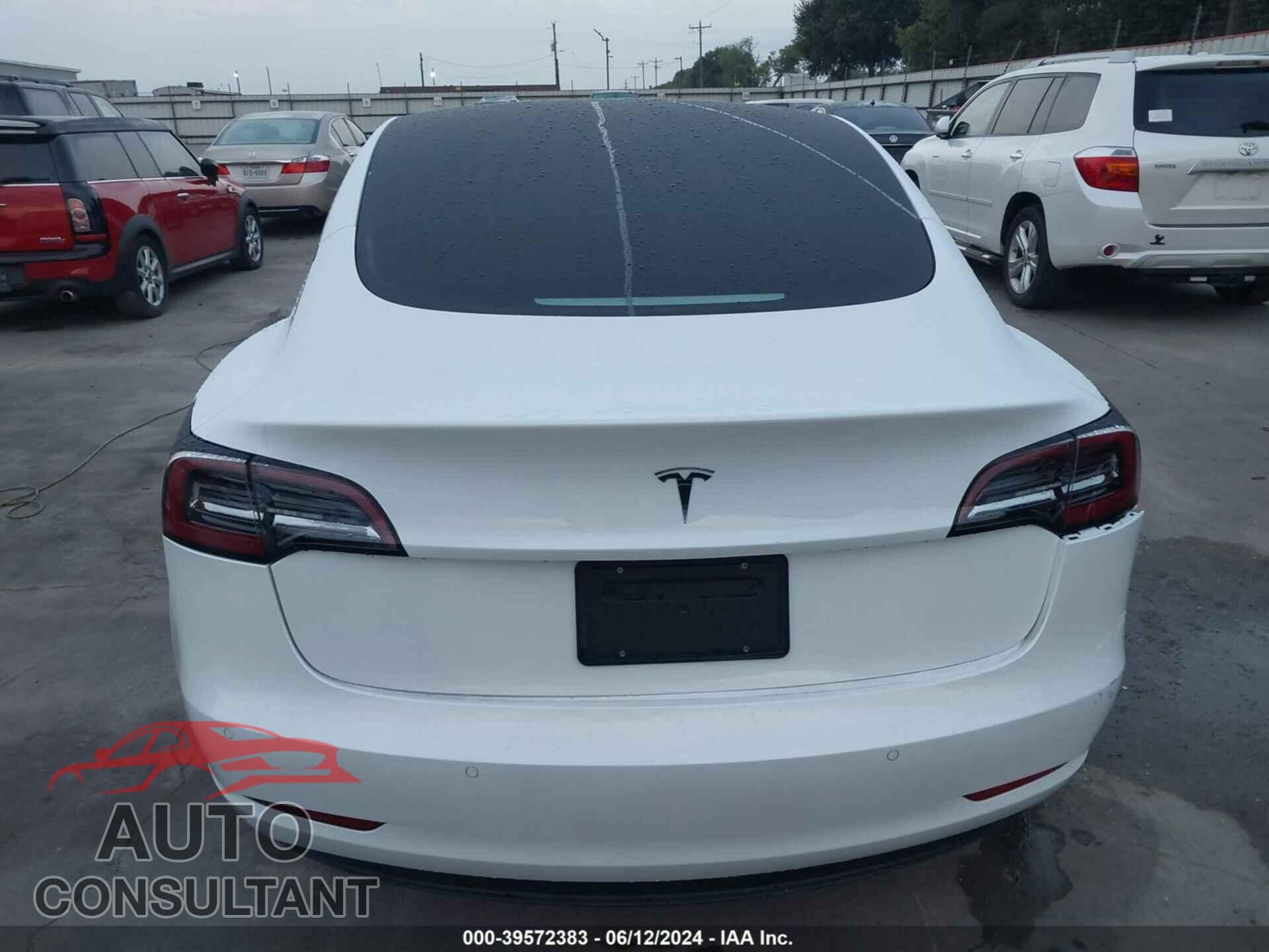 TESLA MODEL 3 2022 - 5YJ3E1EA4NF317102