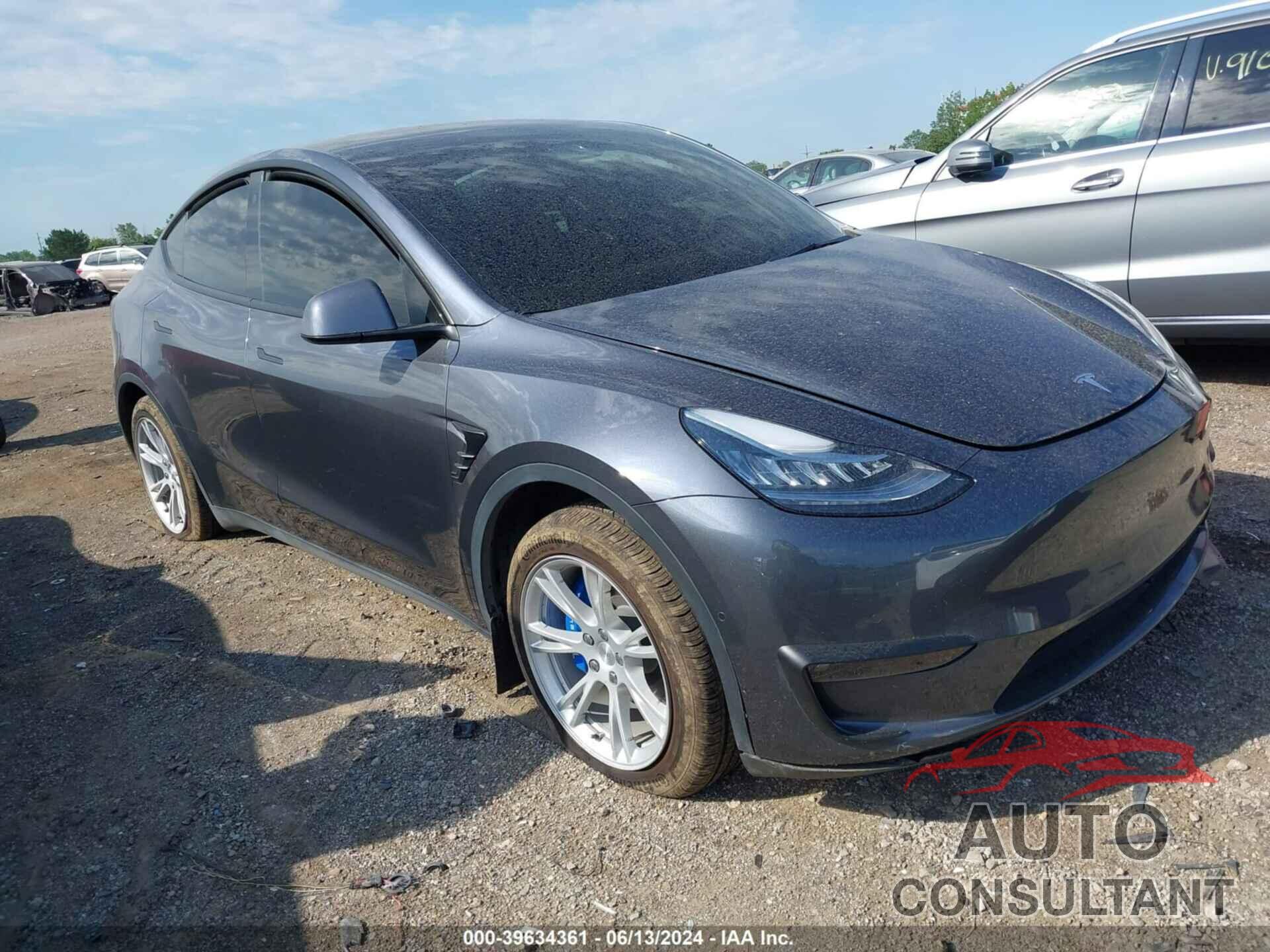 TESLA MODEL Y 2022 - 7SAYGDEE2NF353507