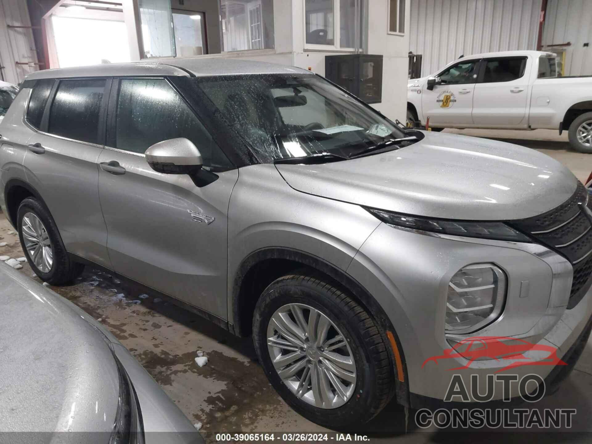 MITSUBISHI OUTLANDER 2024 - JA4T5UA91RZ049522