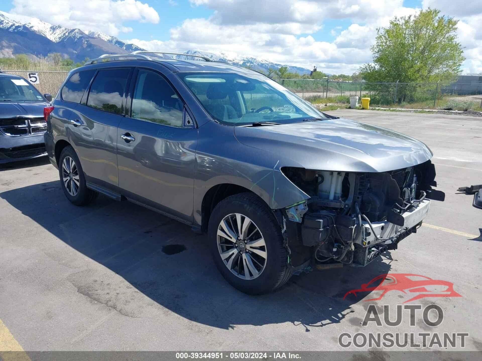 NISSAN PATHFINDER 2017 - 5N1DR2MM7HC613285