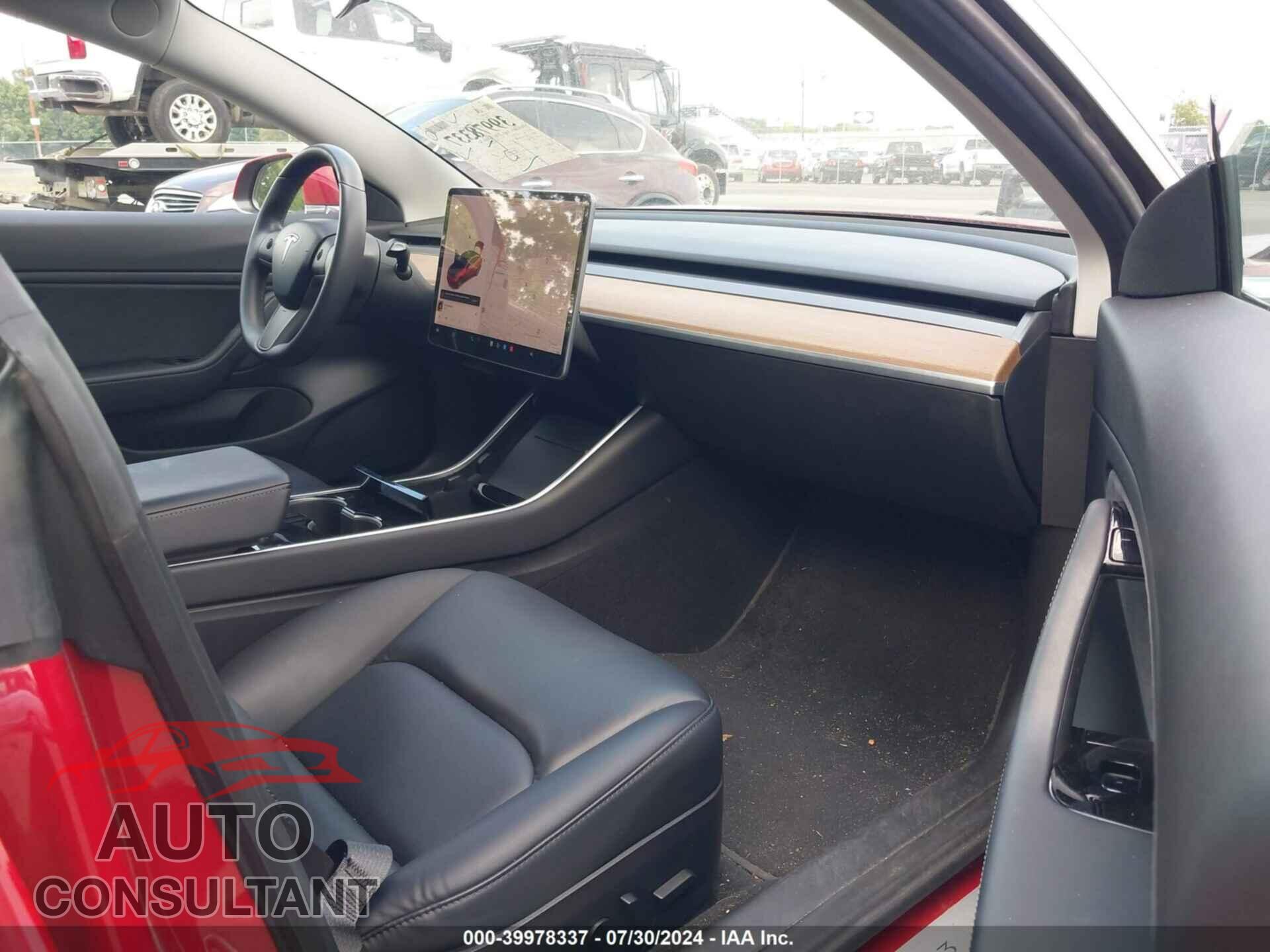 TESLA MODEL 3 2018 - 5YJ3E1EA0JF058408