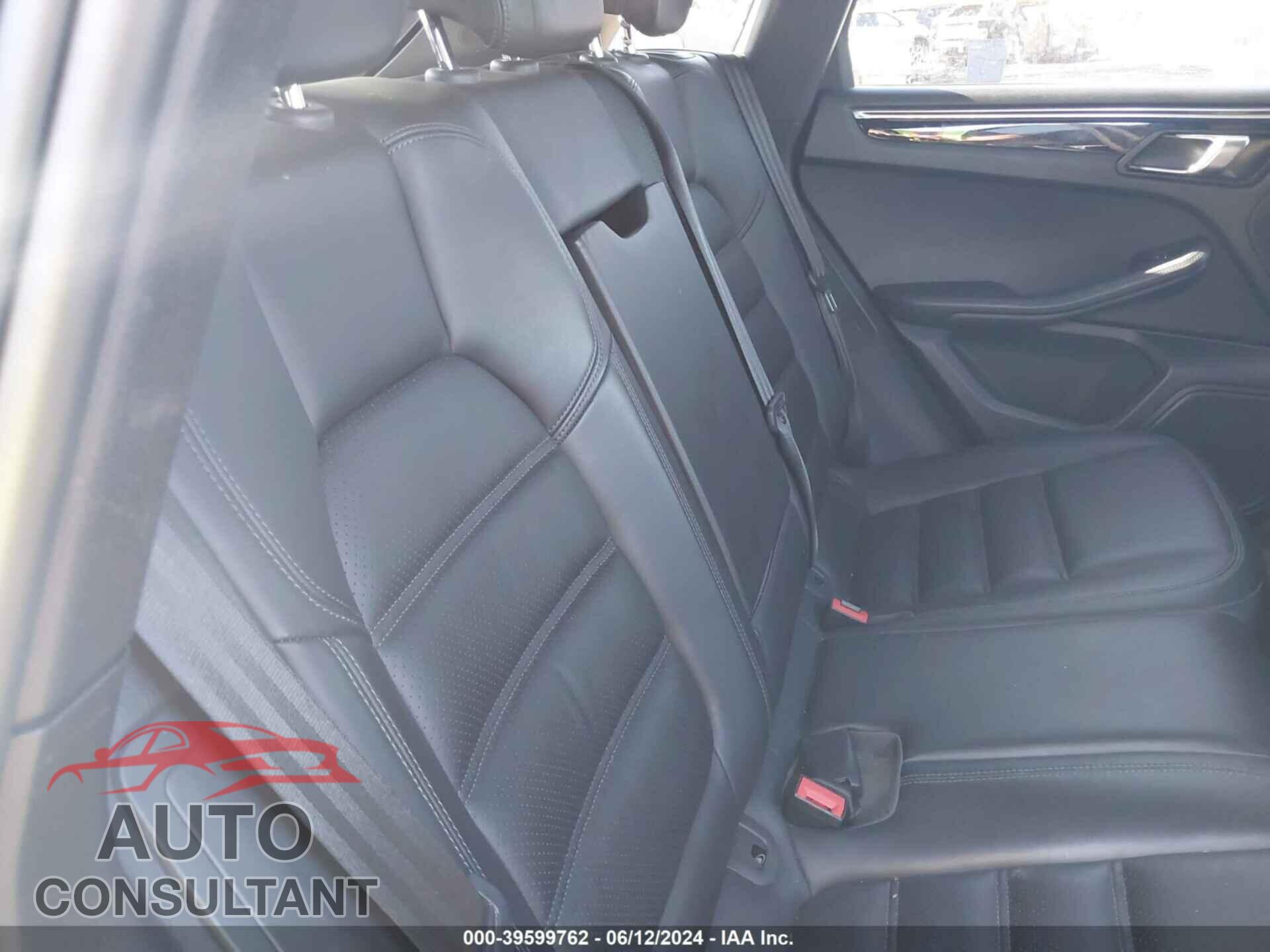 PORSCHE MACAN 2016 - WP1AB2A5XGLB45686