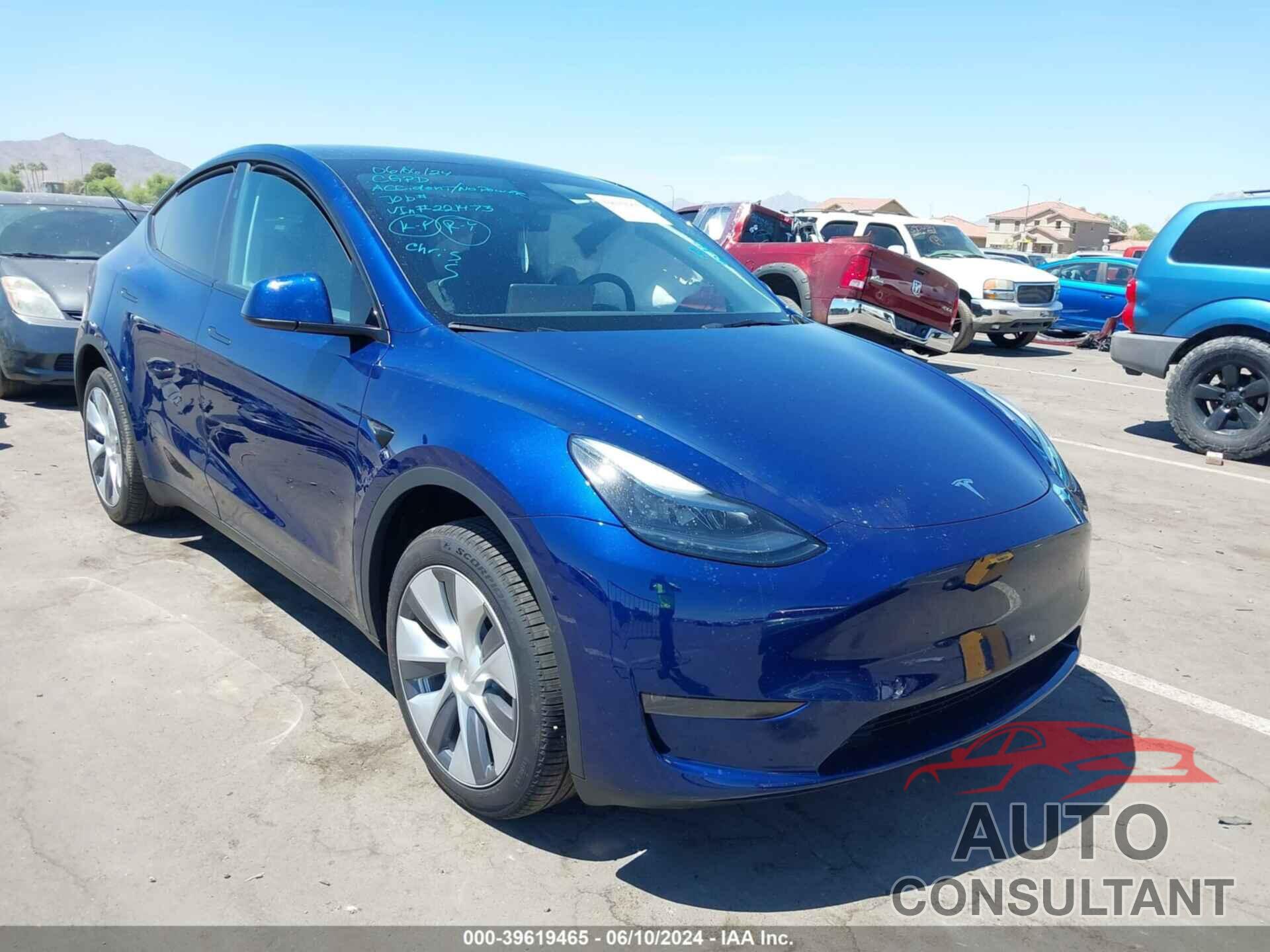 TESLA MODEL Y 2024 - 7SAYGDEE5RA221473