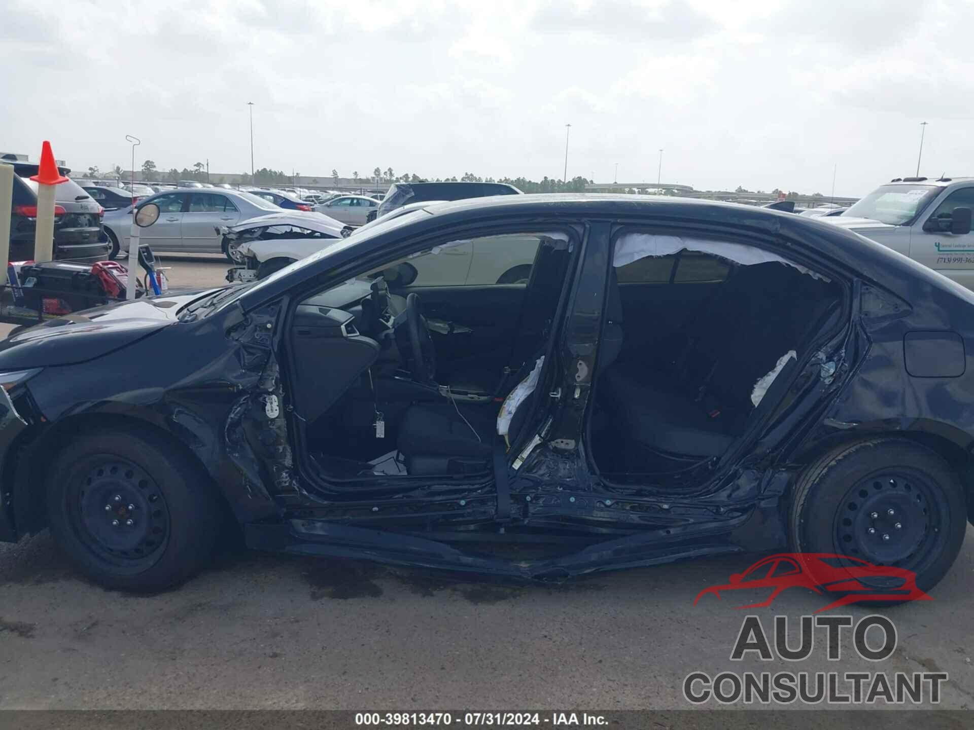 TOYOTA COROLLA 2024 - JTDBCMFE5R3033890